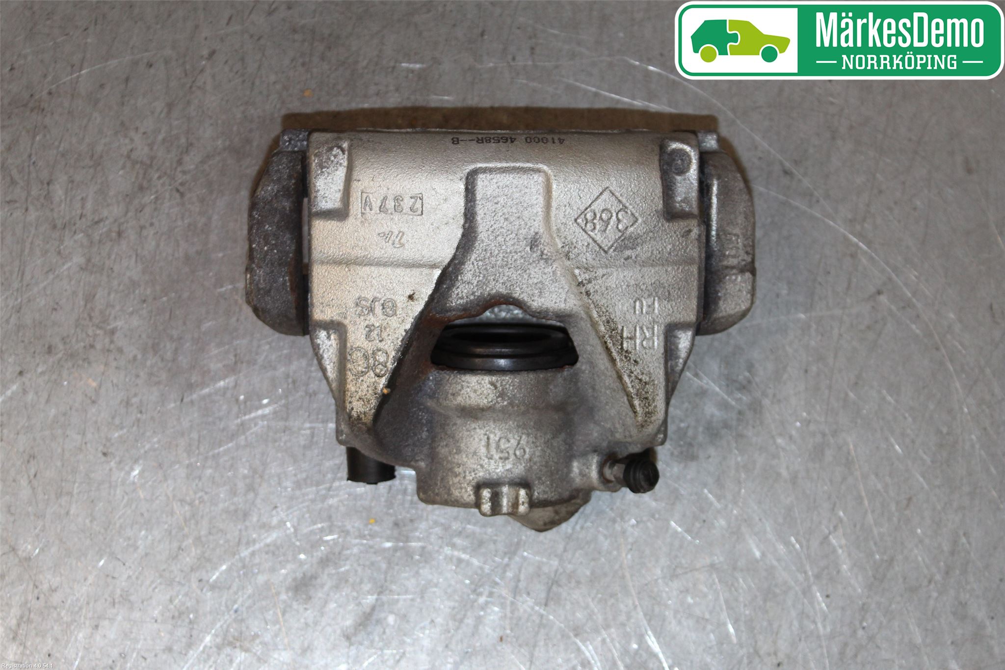 Renault CAPTUR 13-19 Bromsok Fram Höger