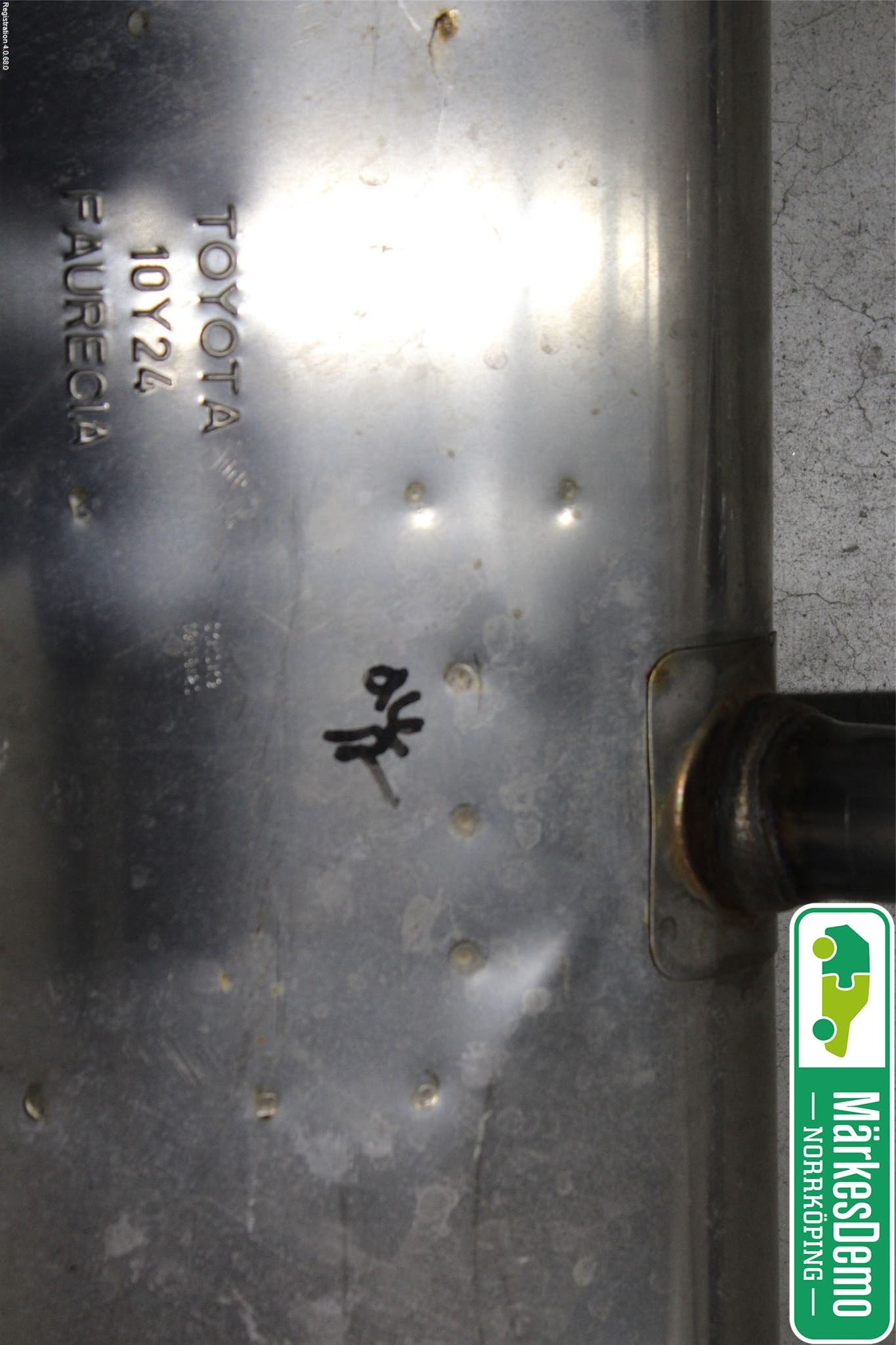 Toyota COROLLA 19- Avgas Halvsats