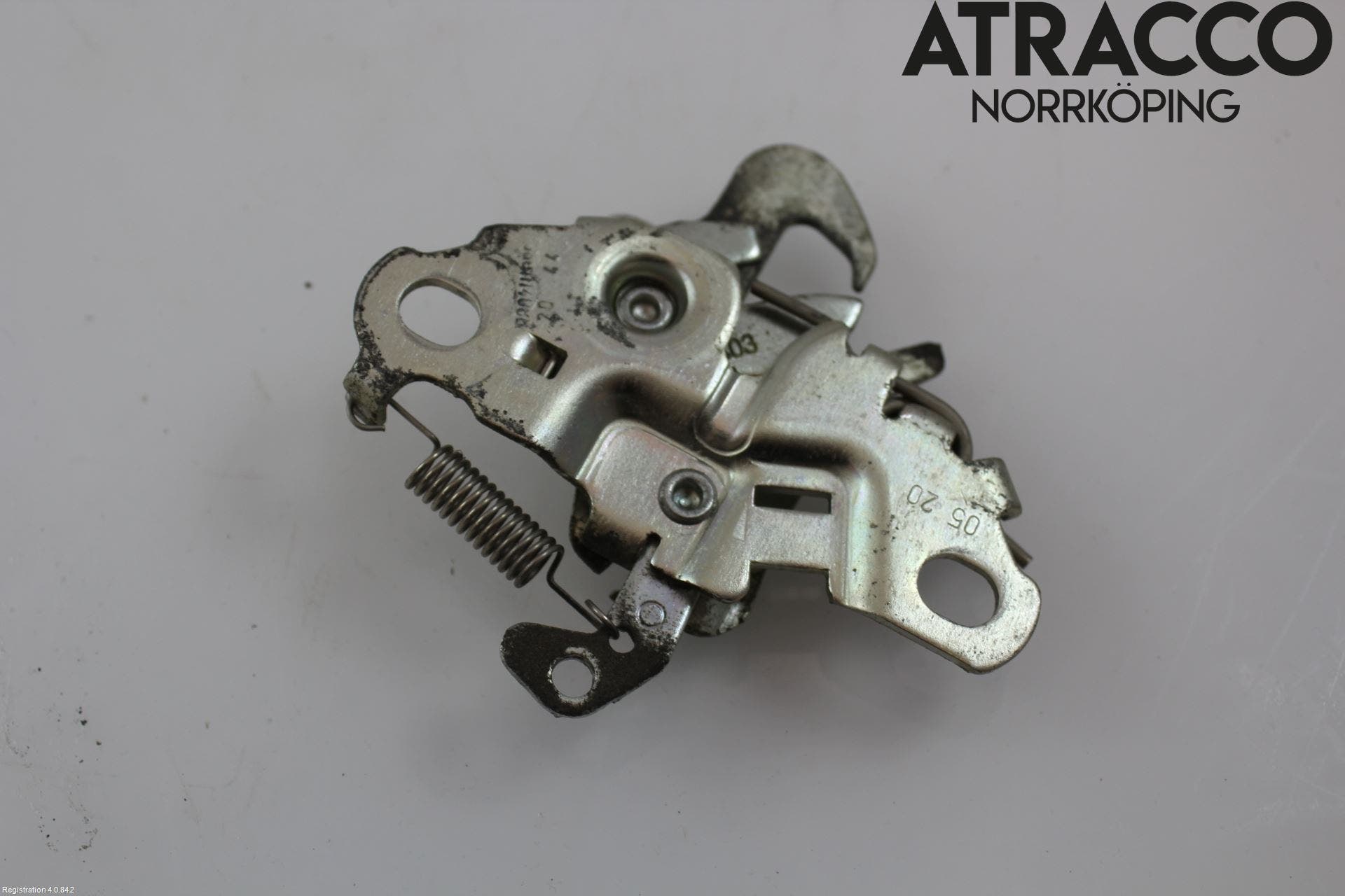 Volkswagen VW GOLF VI 09-13 Huvlås