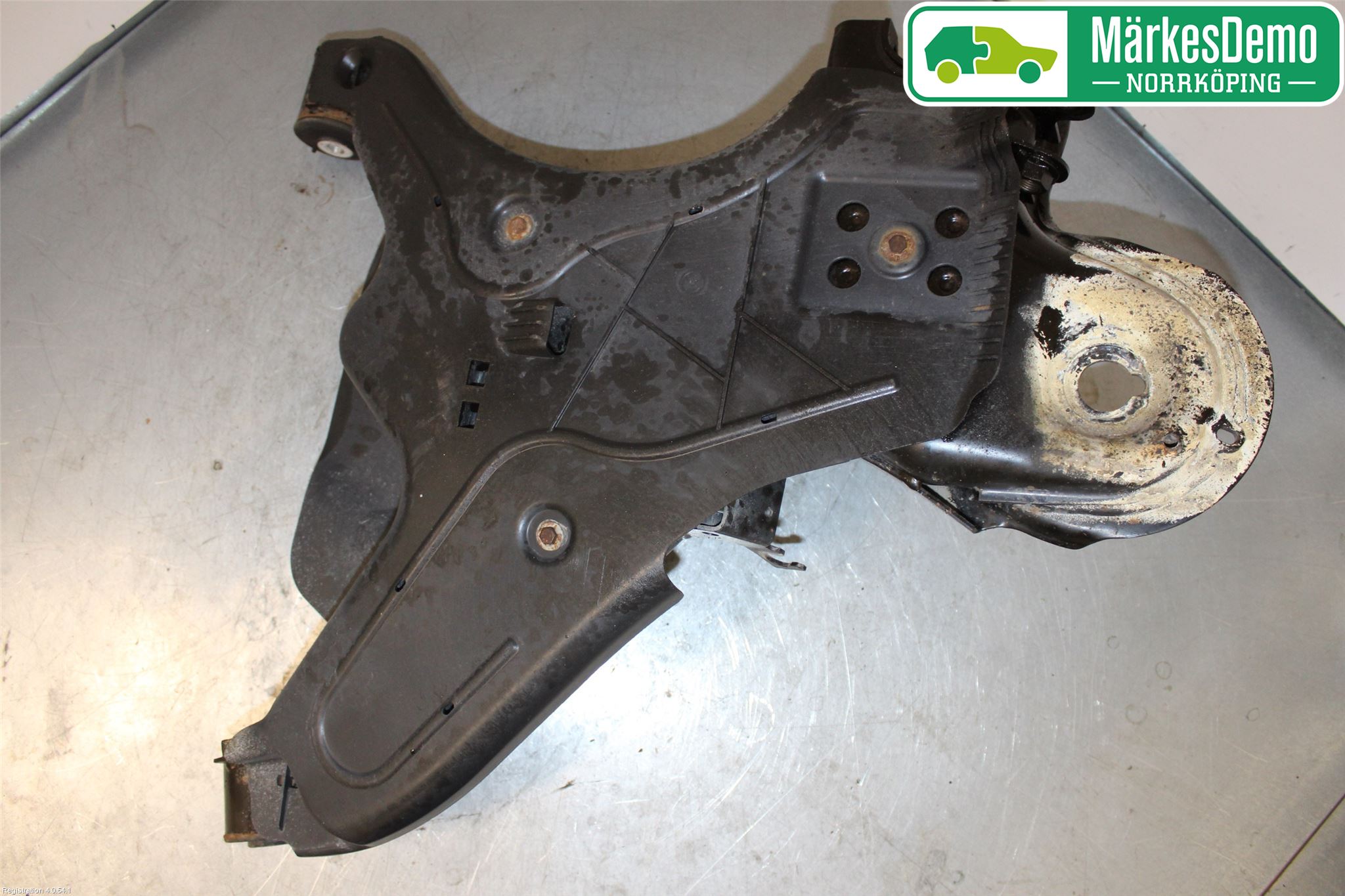 Mercedes-Benz MB VITO/V-KLASS (W640,W447,W448) 14- Bärarm Bak Vänster