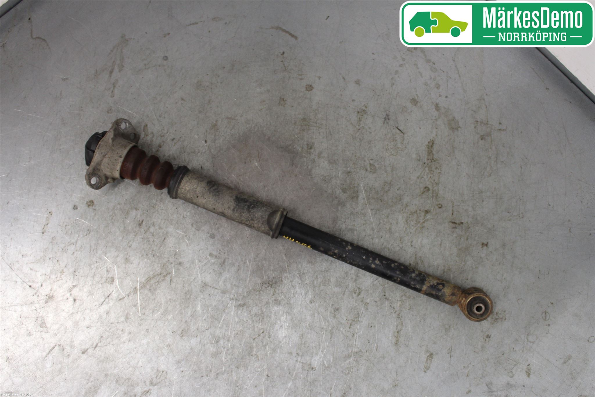 Volkswagen VW POLO 10-17 Stötdämpare Bak
