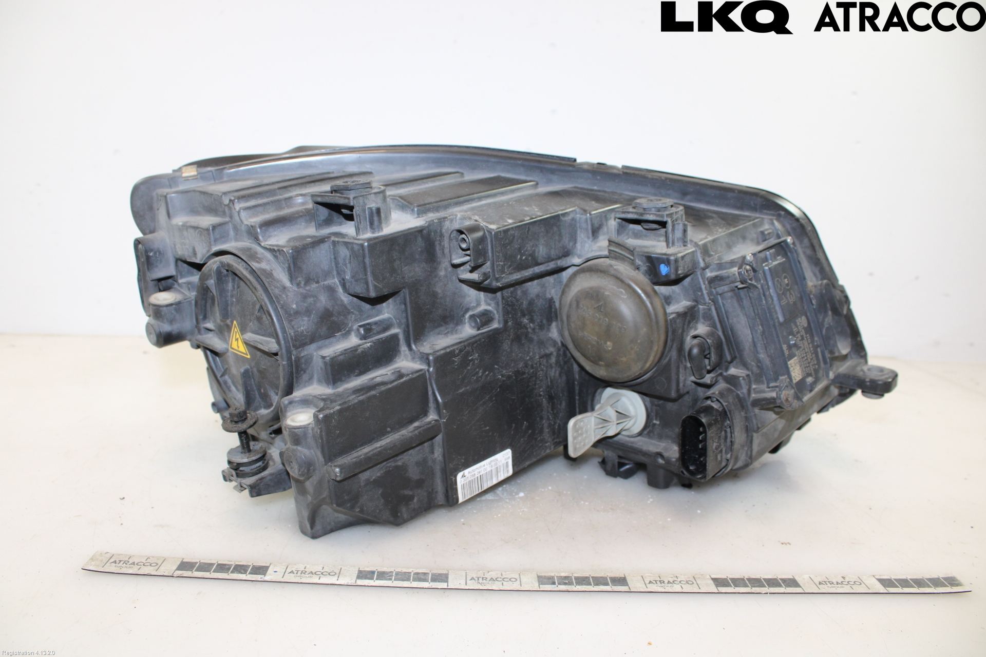 Volkswagen VW TOURAN 10-15 Strålkastare Vänster
