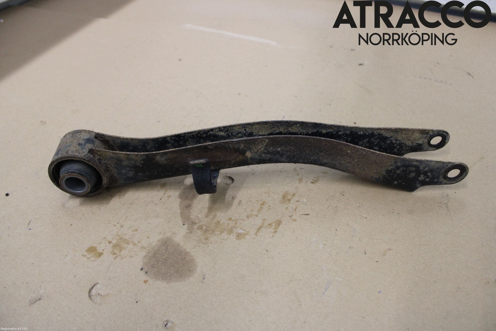 Subaru OUTBACK 10-15 Bärarm Bak Höger