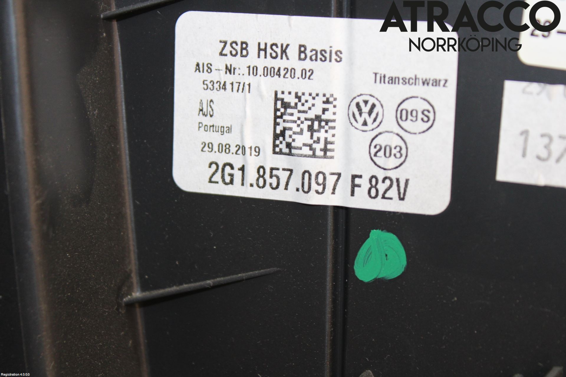 Volkswagen VW POLO VI 18->> Handskfack