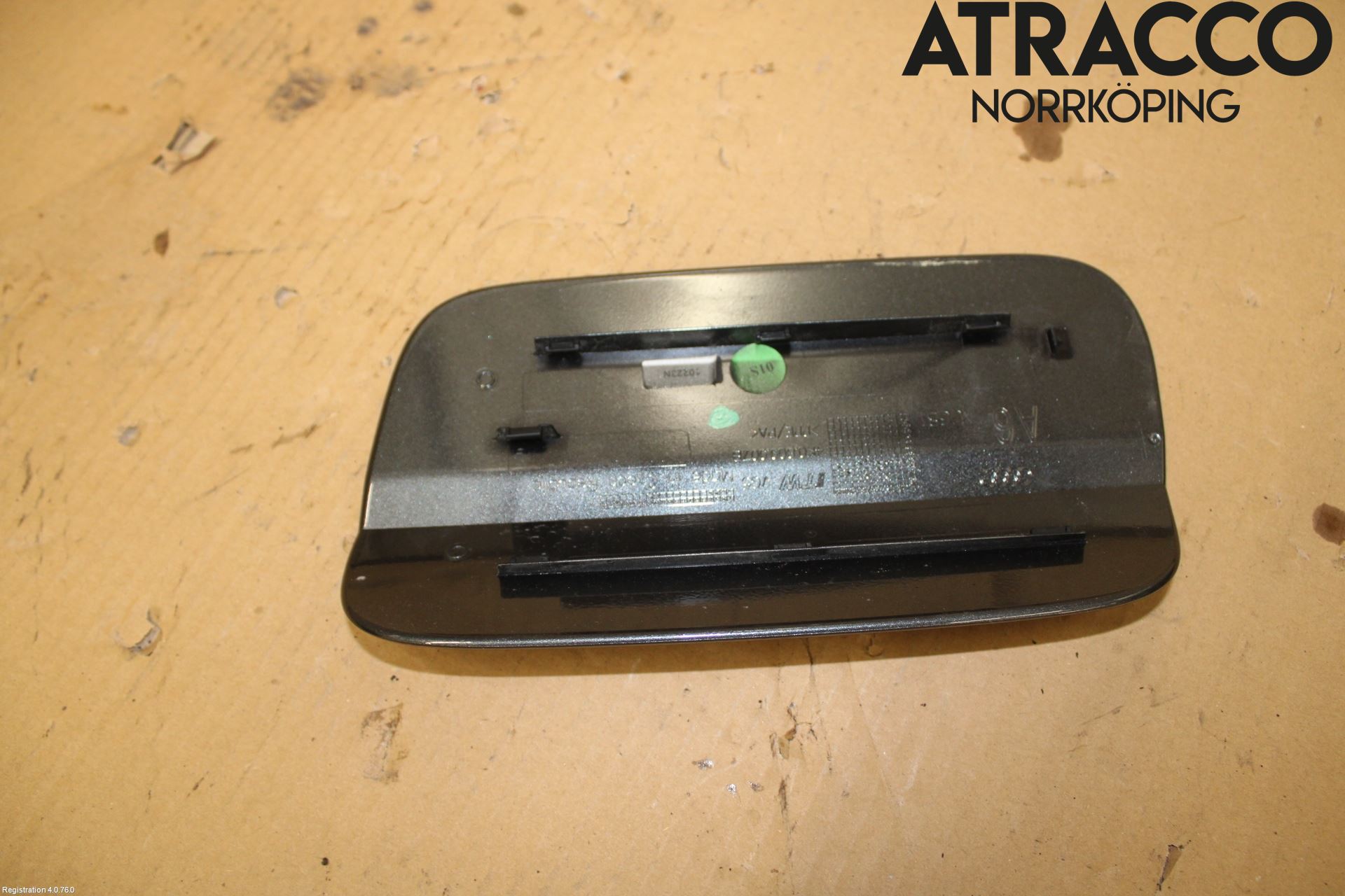 Audi A6 F2/C8 19- Tanklucka