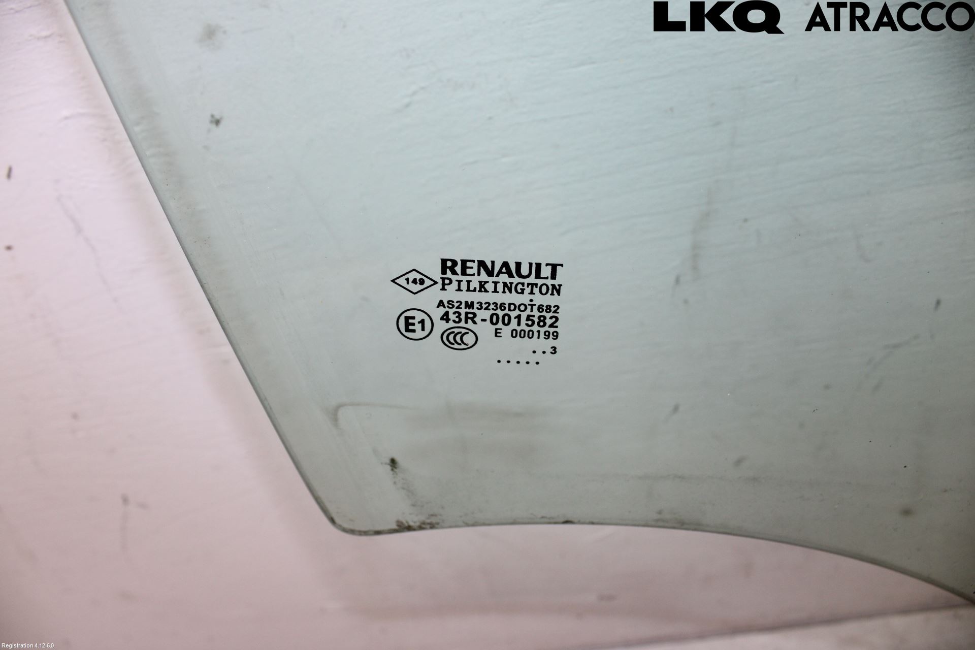 Renault CAPTUR 13-19 Dörruta Fram Höger