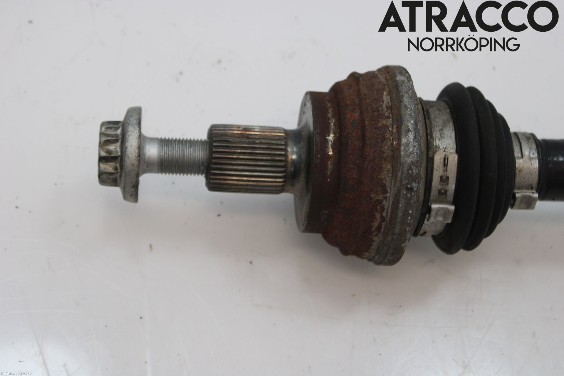 Volkswagen VW PASSAT 20-24 Drivaxel Bak Höger