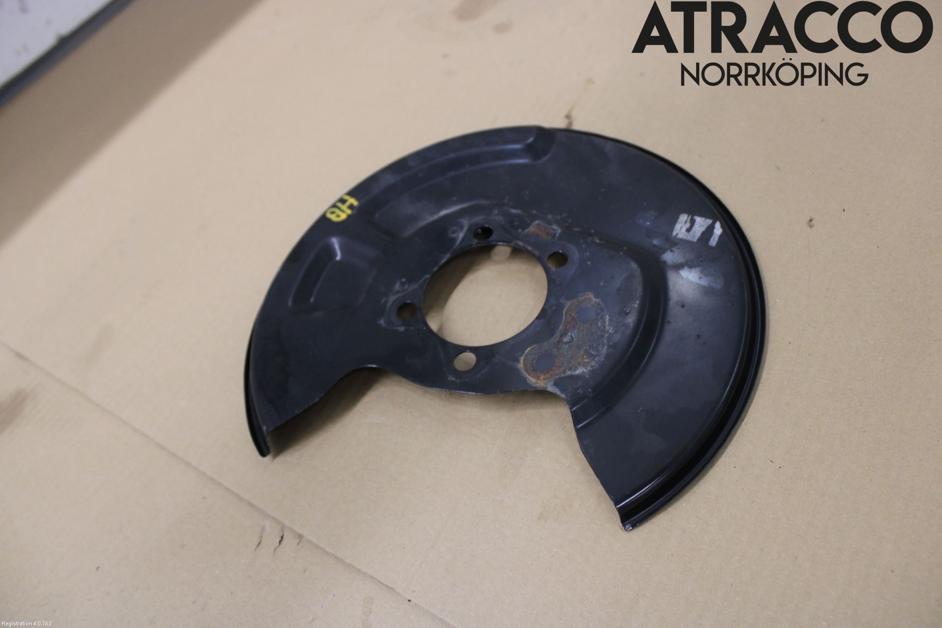 Toyota C-HR 16-23 Bromssköld Bak