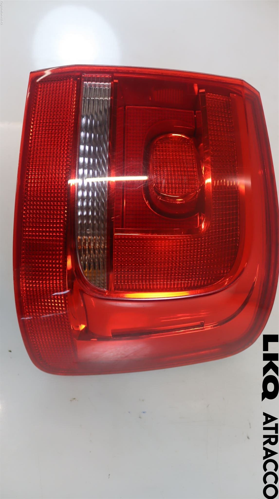 Volkswagen VW TOURAN 10-15 Bakljus Höger