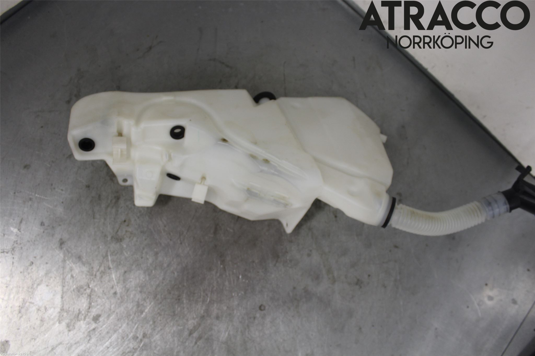 Jaguar F-PACE Spolartank Vindruta-Strål