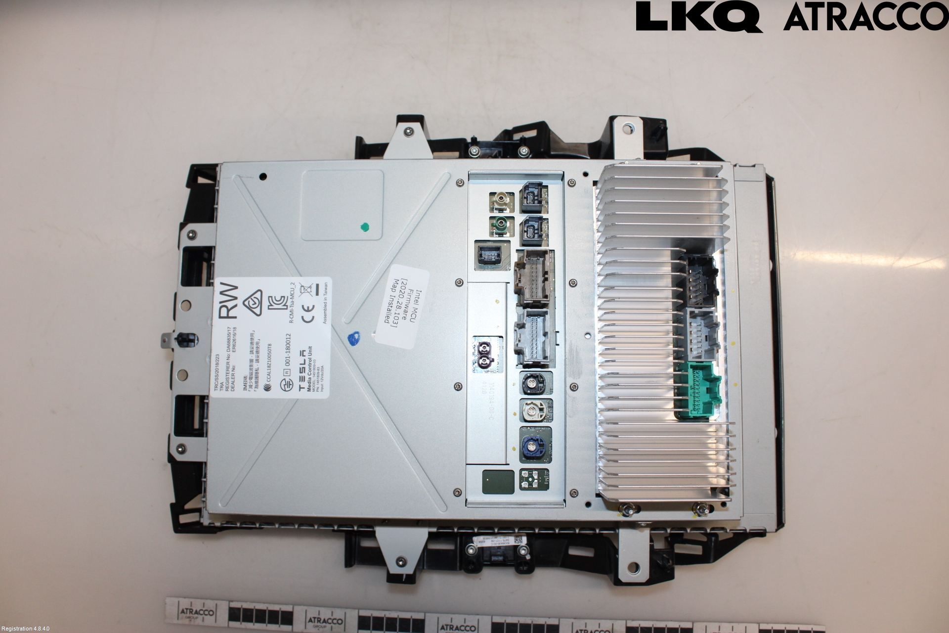 Tesla MODEL X 16- Multifunktionsdisplay