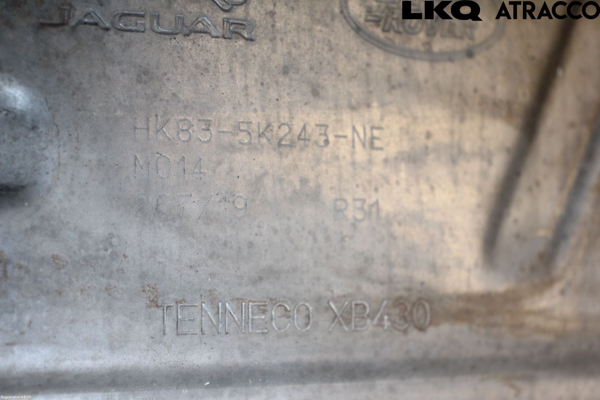 Jaguar F-PACE Avgas Bakre Dämpare