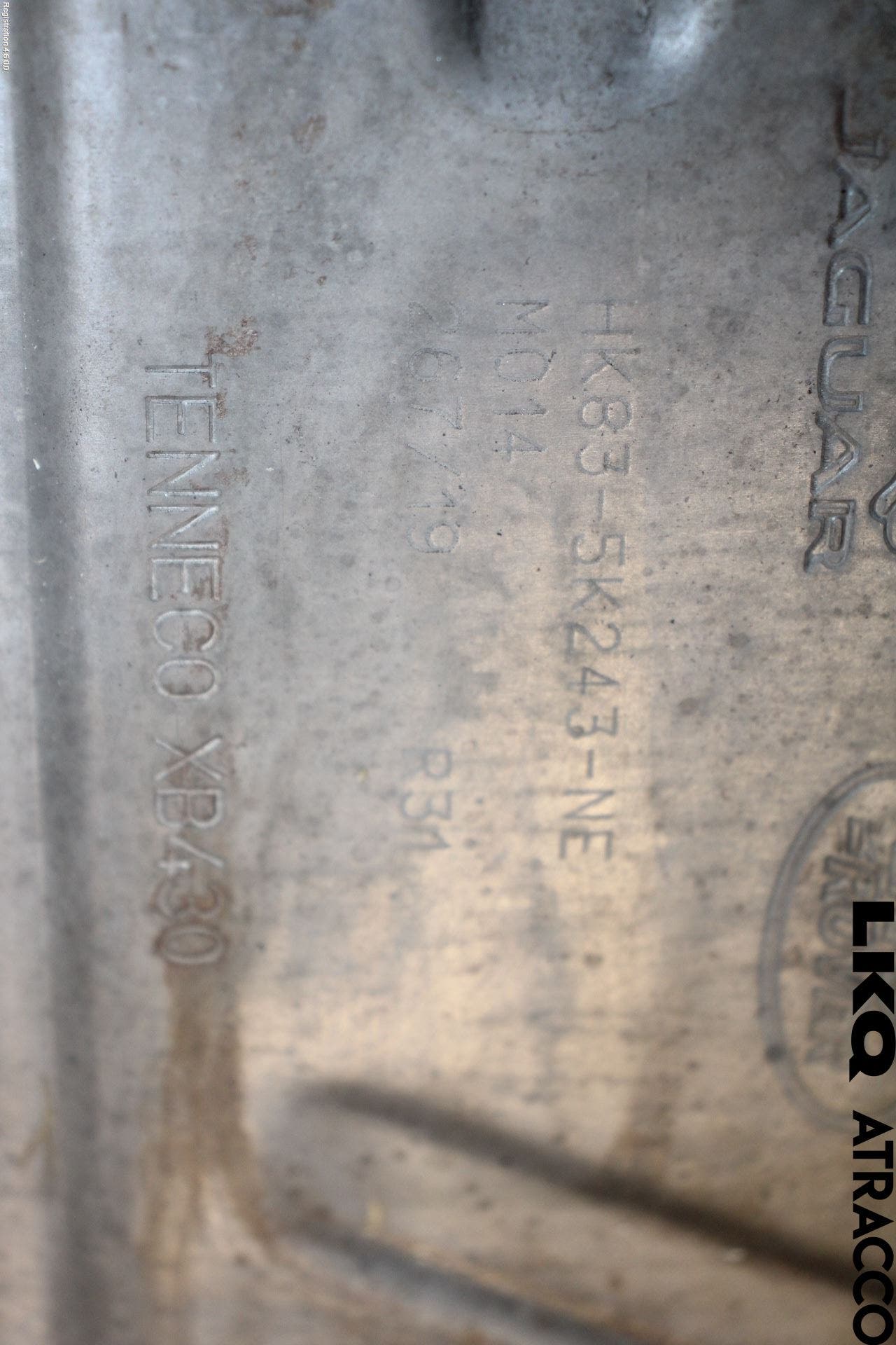 Jaguar F-PACE Avgas Bakre Dämpare