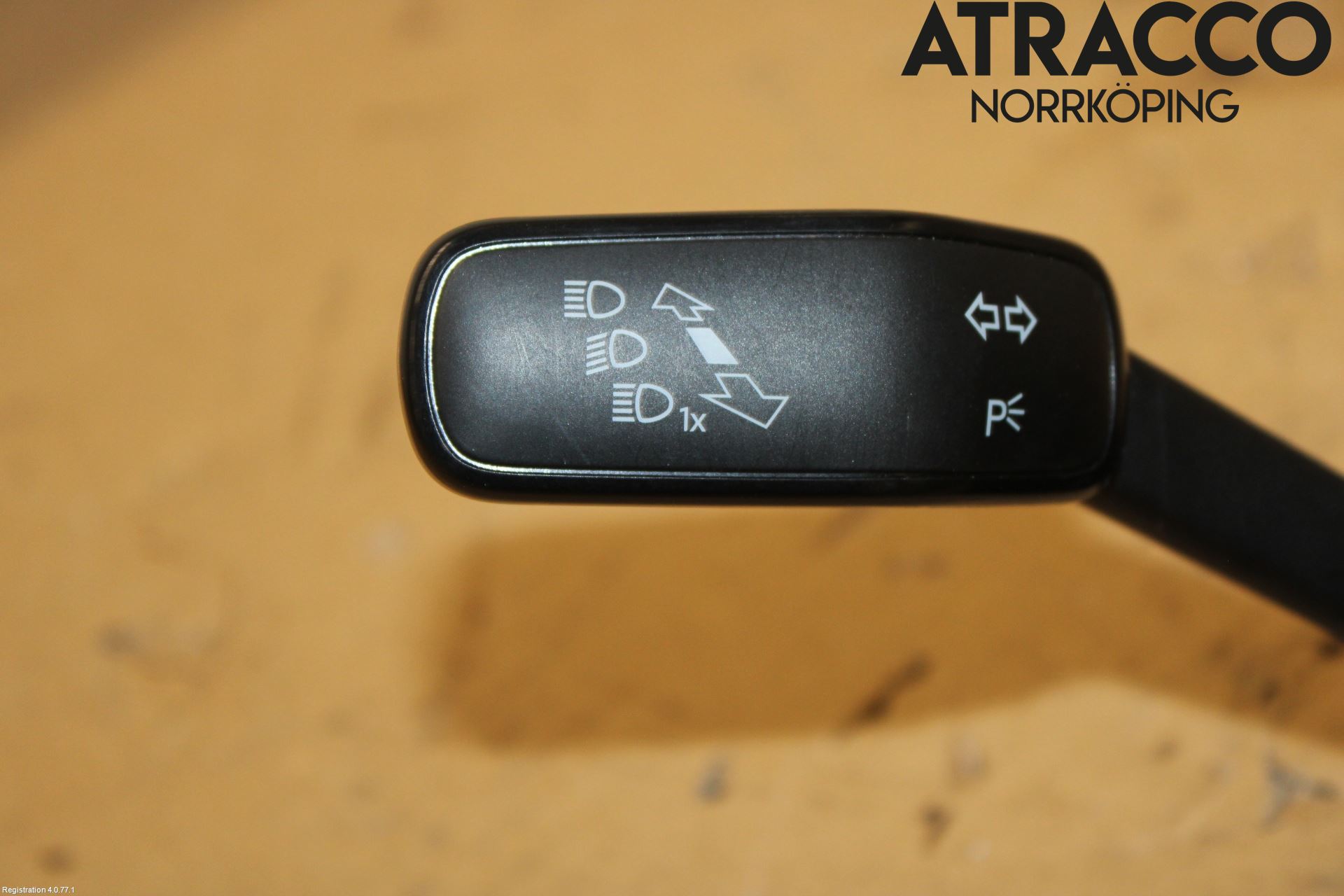 Volkswagen VW GOLF / E-GOLF VII 13-20 Spakcentral