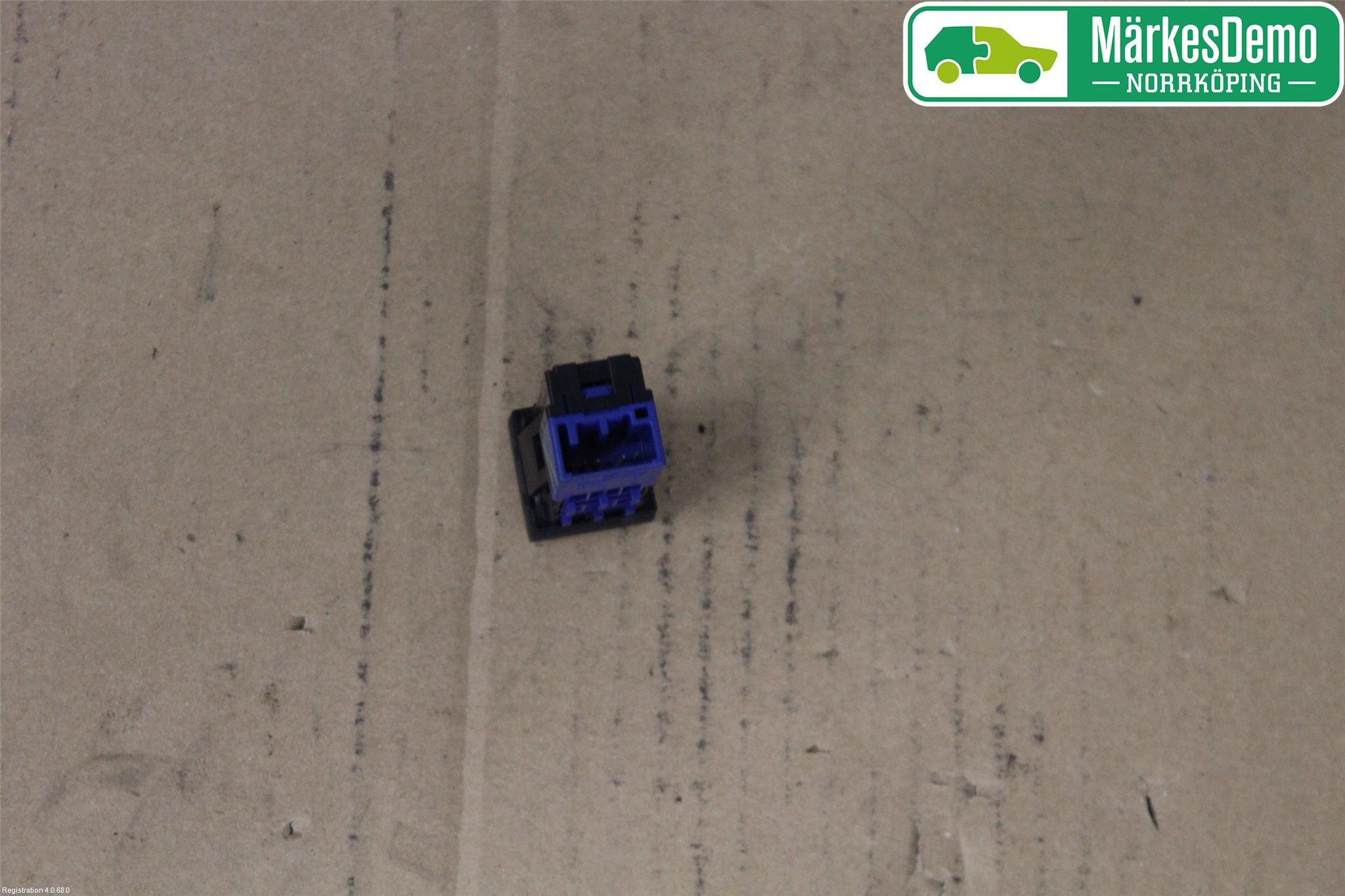 Toyota COROLLA 19- Strömställare Övrigt