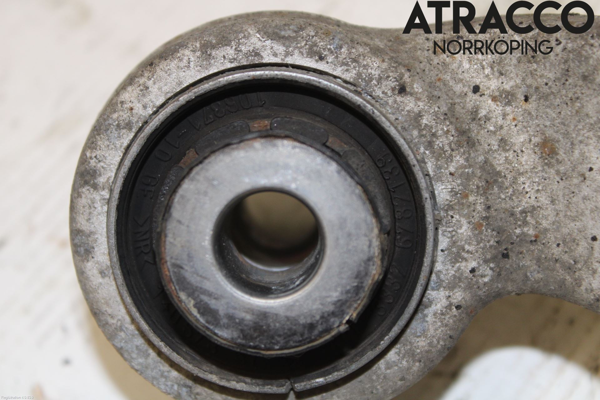 BMW 5 F10/F11/F18 09-17 Bärarm Bak Övre Höger