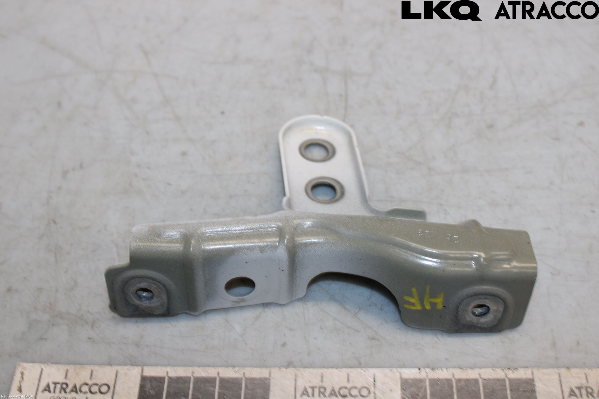 Volkswagen VW GOLF / E-GOLF VIII 20- Skärmfäste Fram Hö