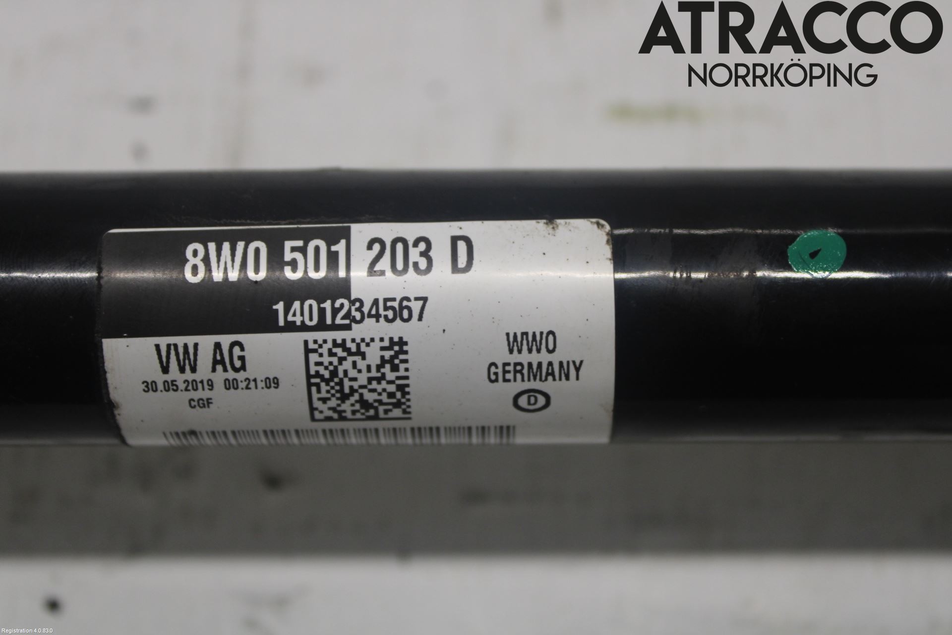 Audi A4/S4 B9 16-19 Drivaxel Bak Vänster