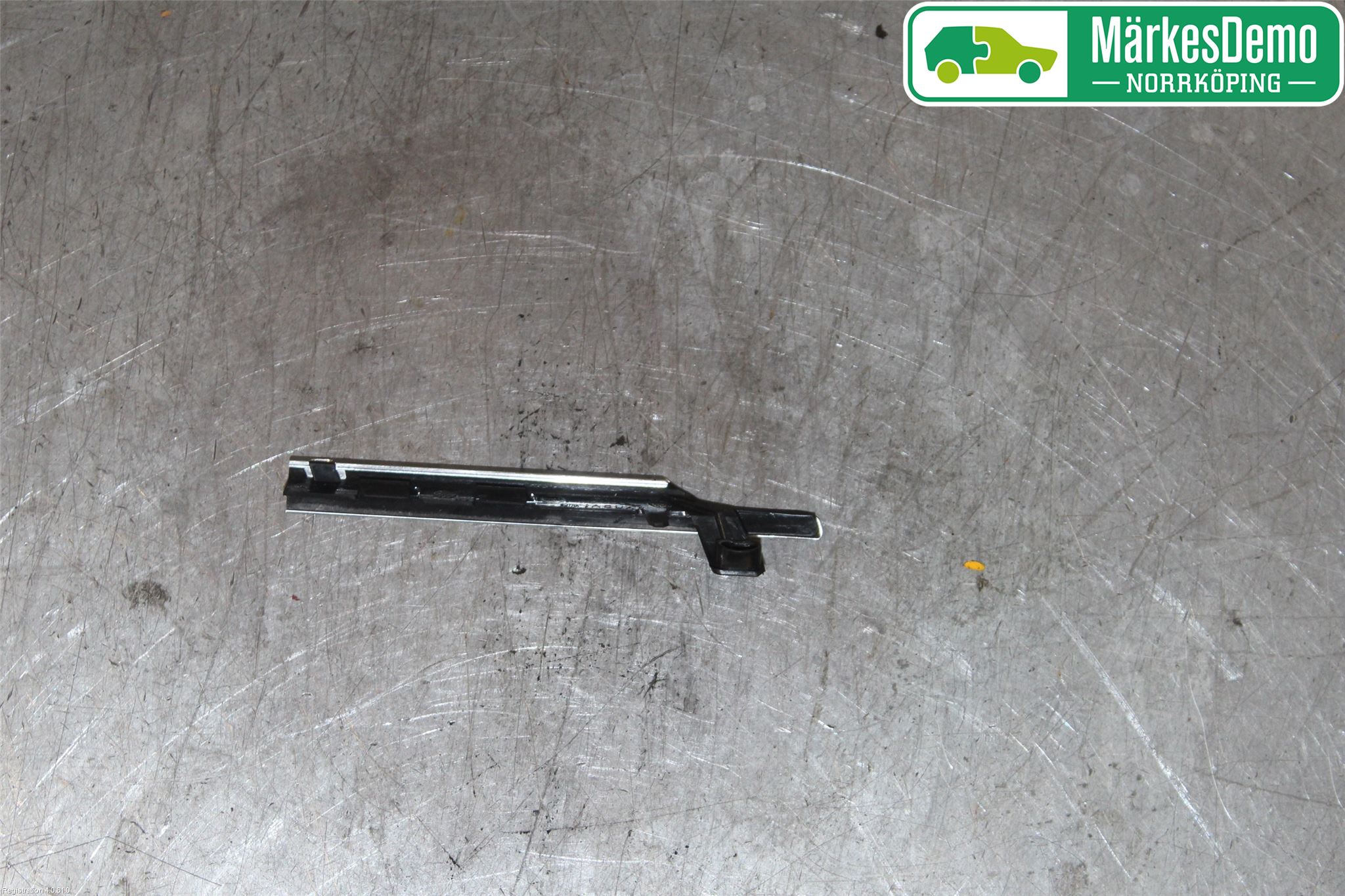 Jaguar F-TYPE Dörr Dekorlist Fram Vä