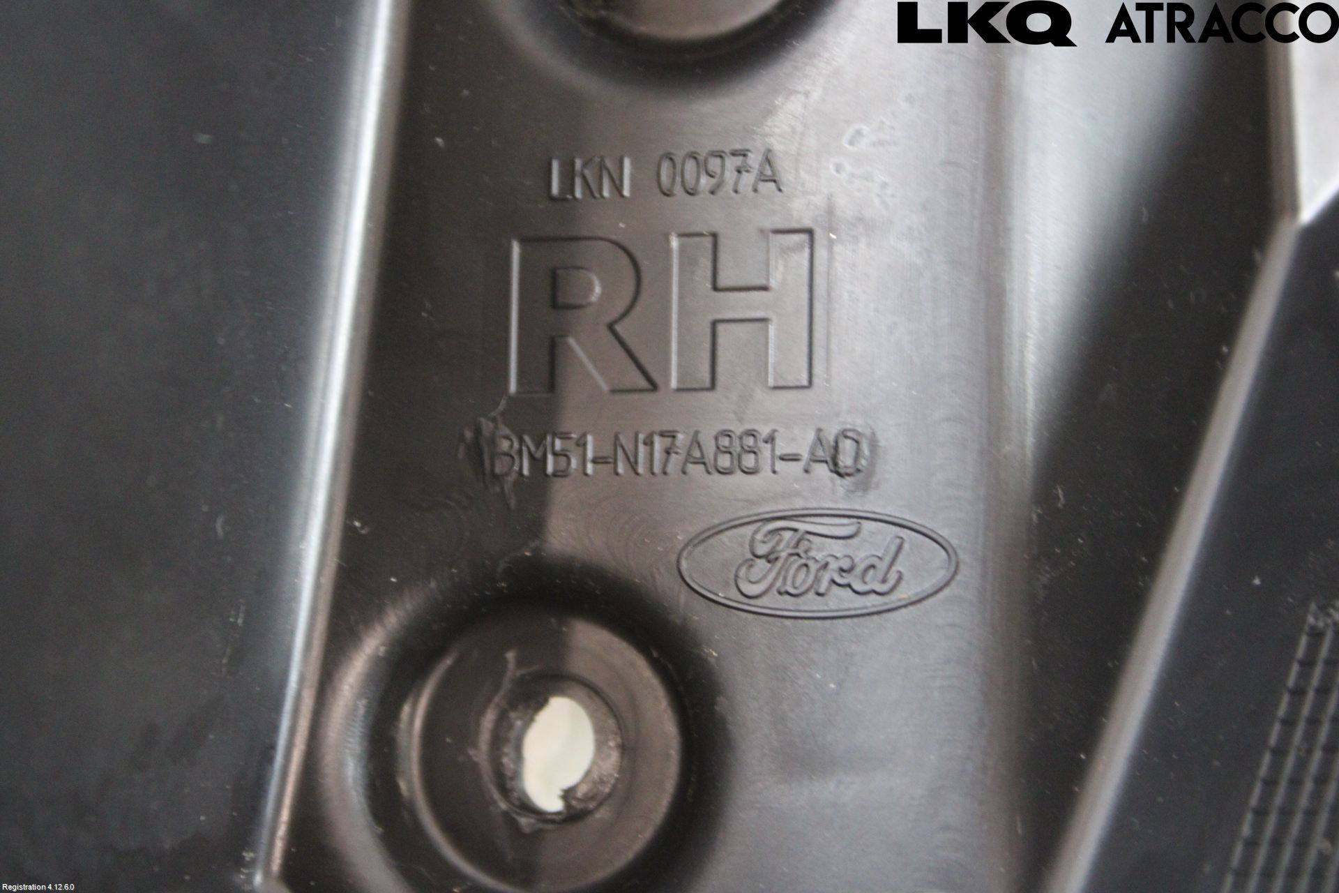 Ford FOCUS 11-14 Stötfångarfäste Bak Hö