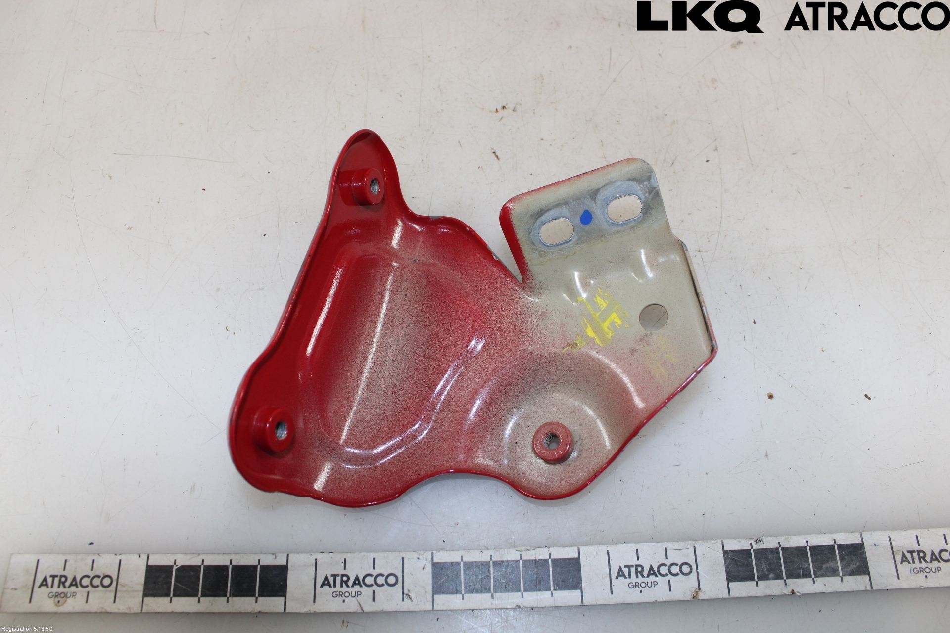 Skoda FABIA 15-21 Skärmfäste Fram Hö