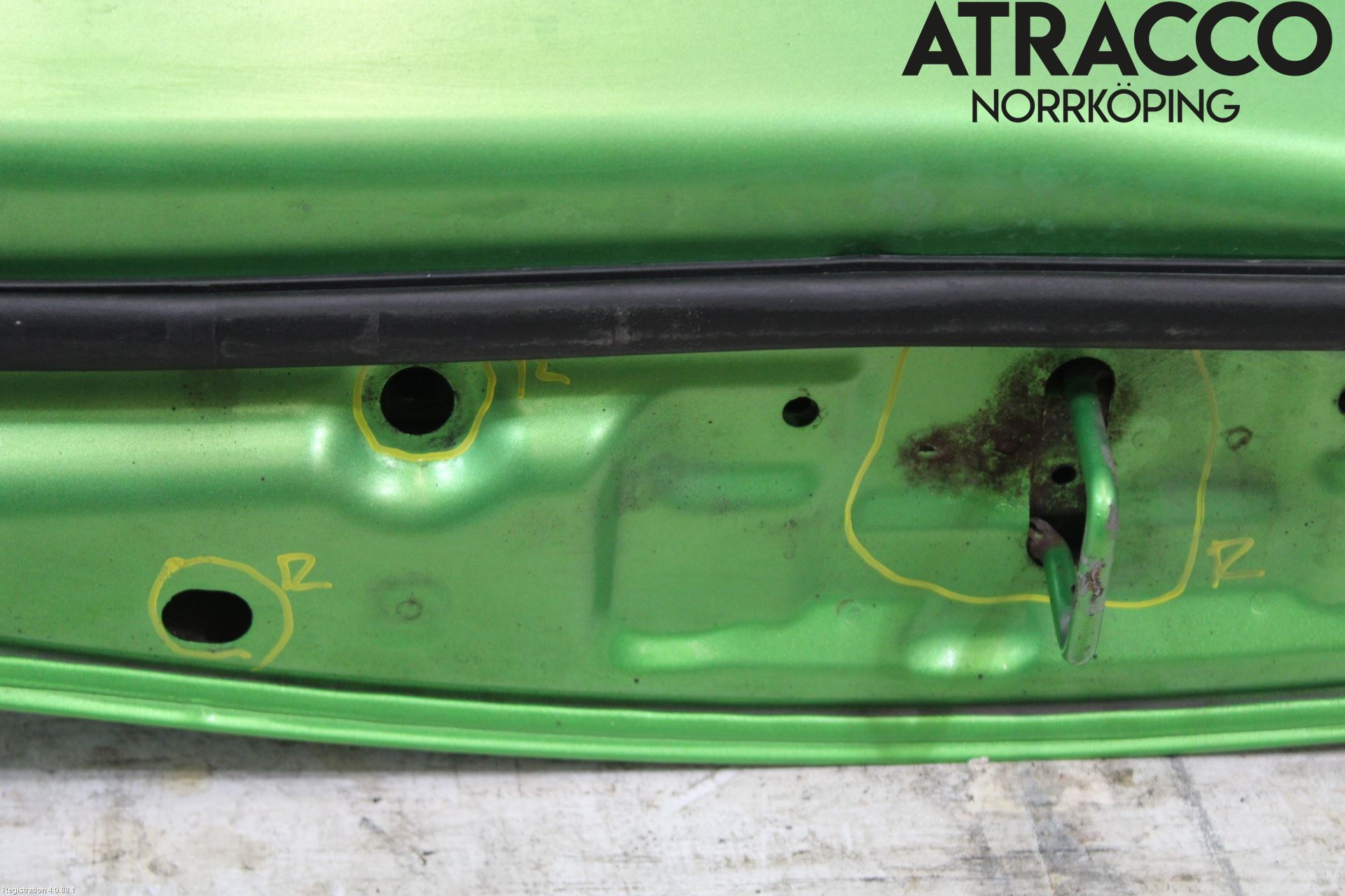 Mazda 2 (DE) 08-15 Huv Fram