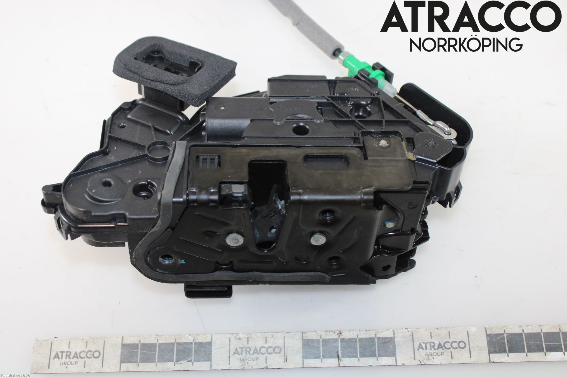 Audi Q3 F3 19- Låskista-Dörrlås