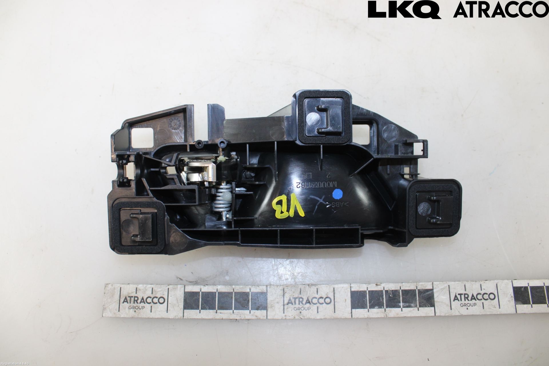 Opel ASTRA L 22- Dörrhandtag Inre Vä