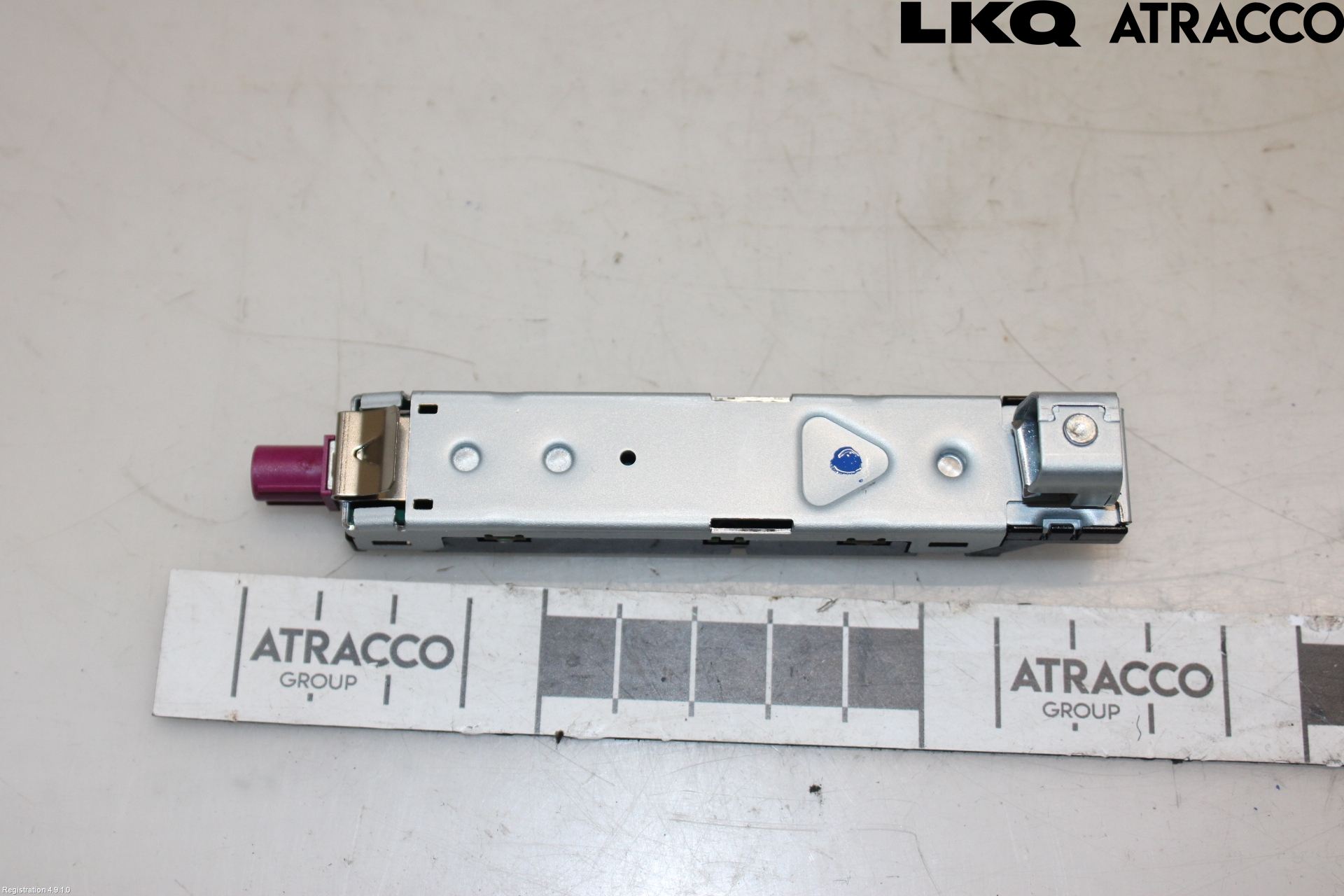 Volkswagen VW TOUAREG CR 18- Antennförstärkare