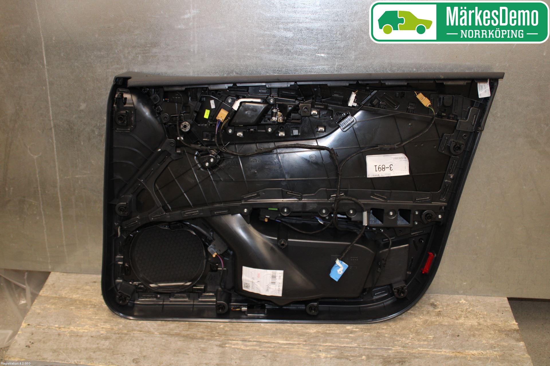 Audi A4/S4 B9 20- Dörrklädsel Vä