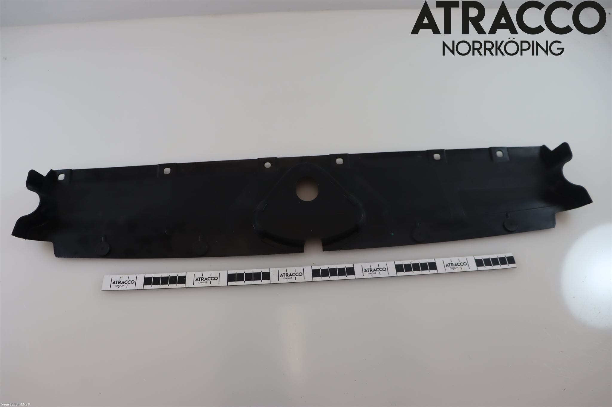 Audi A3/S3 8Y 21- Frontplåt Övre