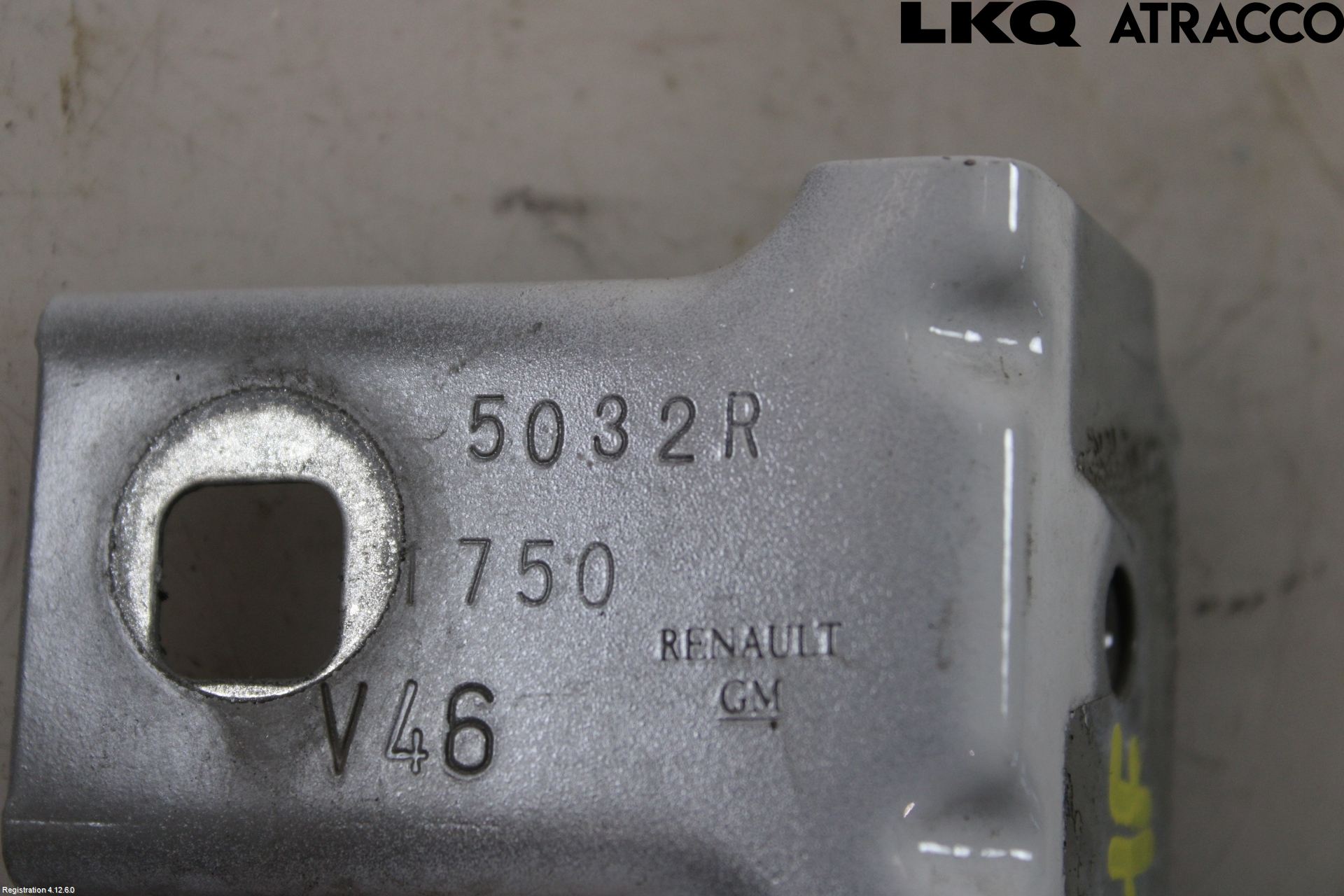 Nissan PRIMASTAR Skärmfäste Fram Hö