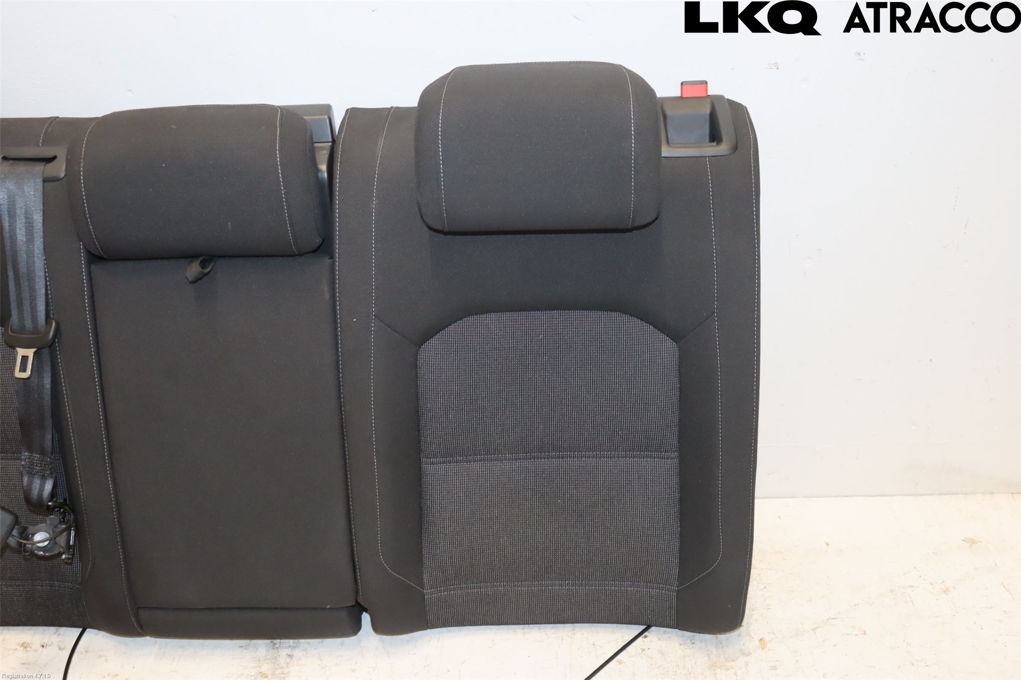 Volkswagen VW PASSAT 20-24 Inredning Ryggdyna Bak