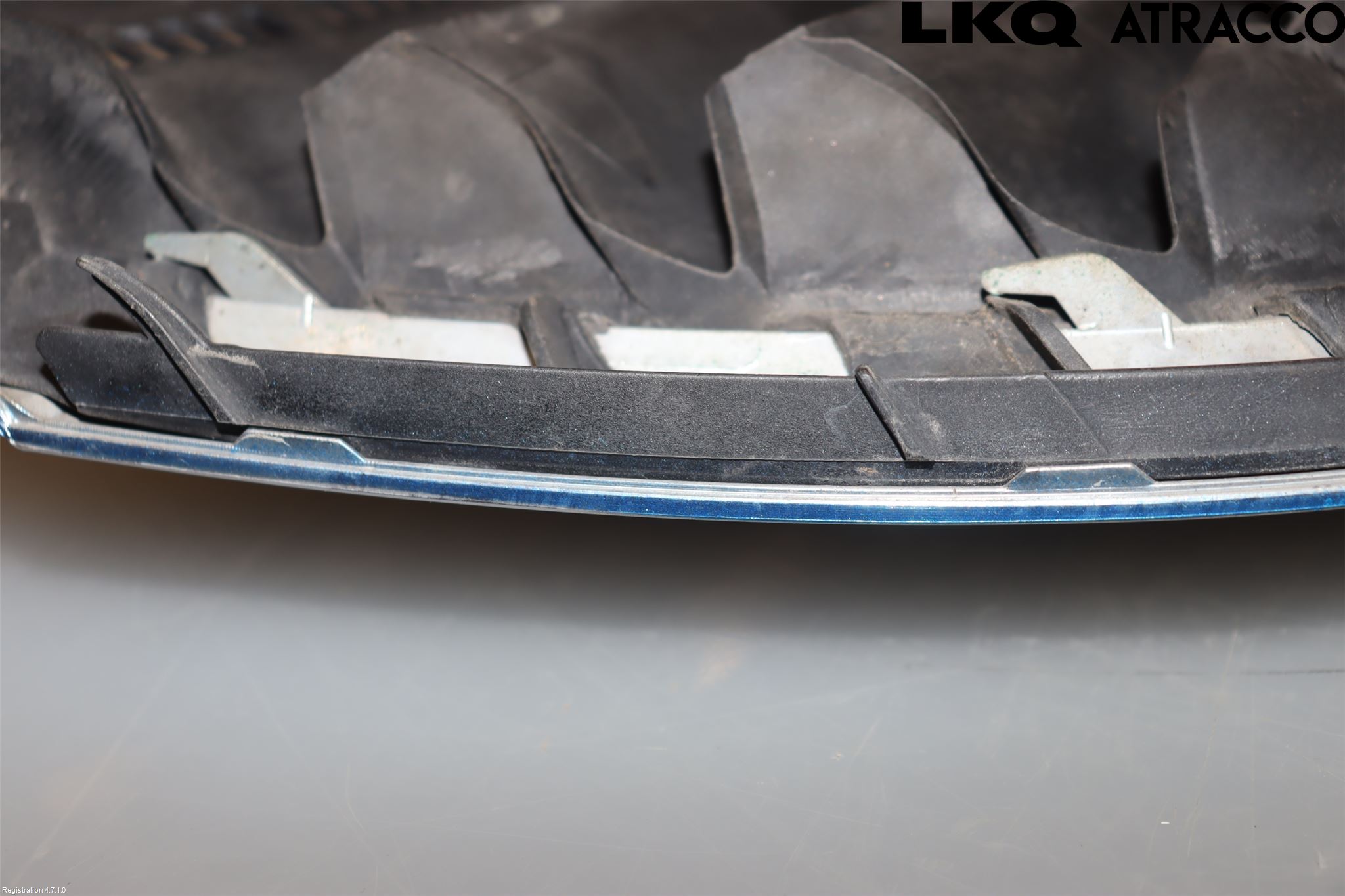 Volkswagen VW TOURAN 03-10 Grill Komp