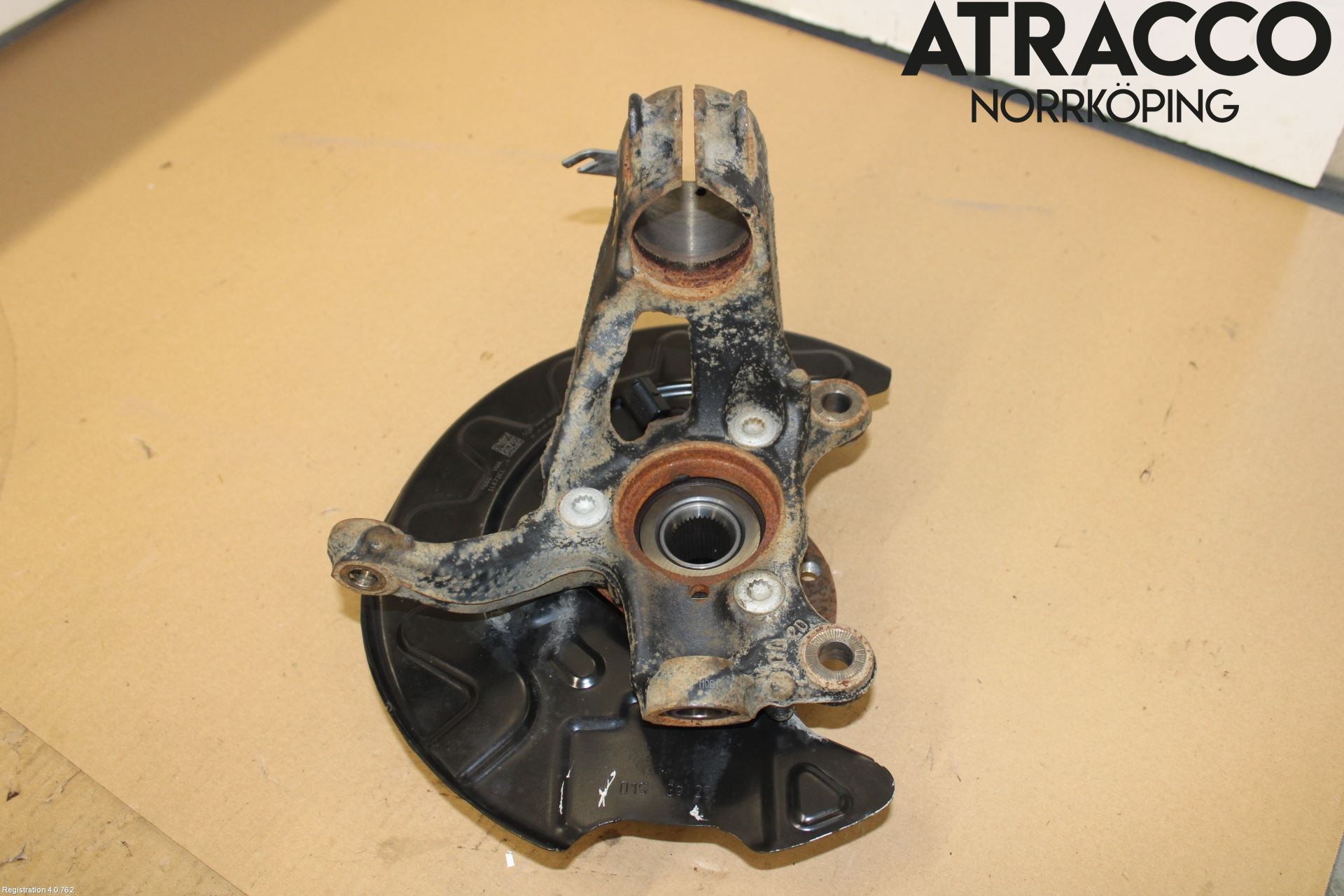 Volkswagen VW T-ROC 18- Styrspindel Lagerhus Vä