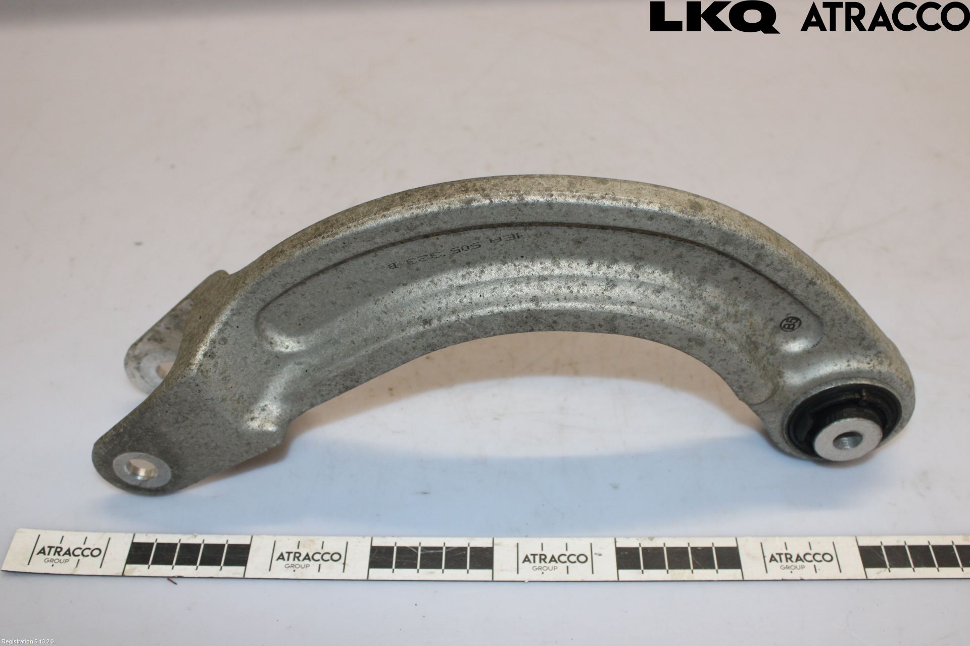 Volkswagen VW ID.7/TOURER 24- Bärarm Bak Övre Höger