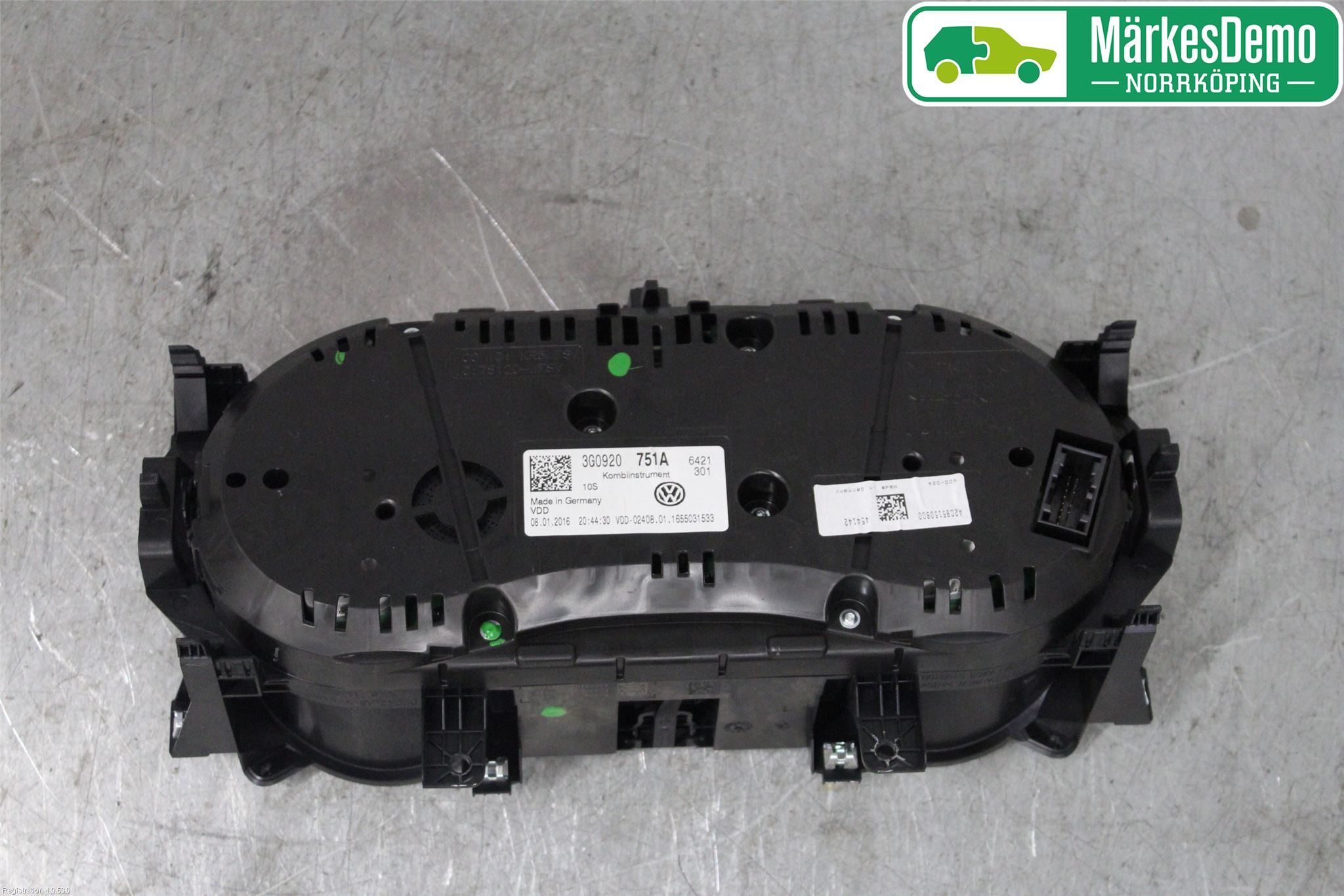 Volkswagen VW PASSAT 15-19 Instrument Komb