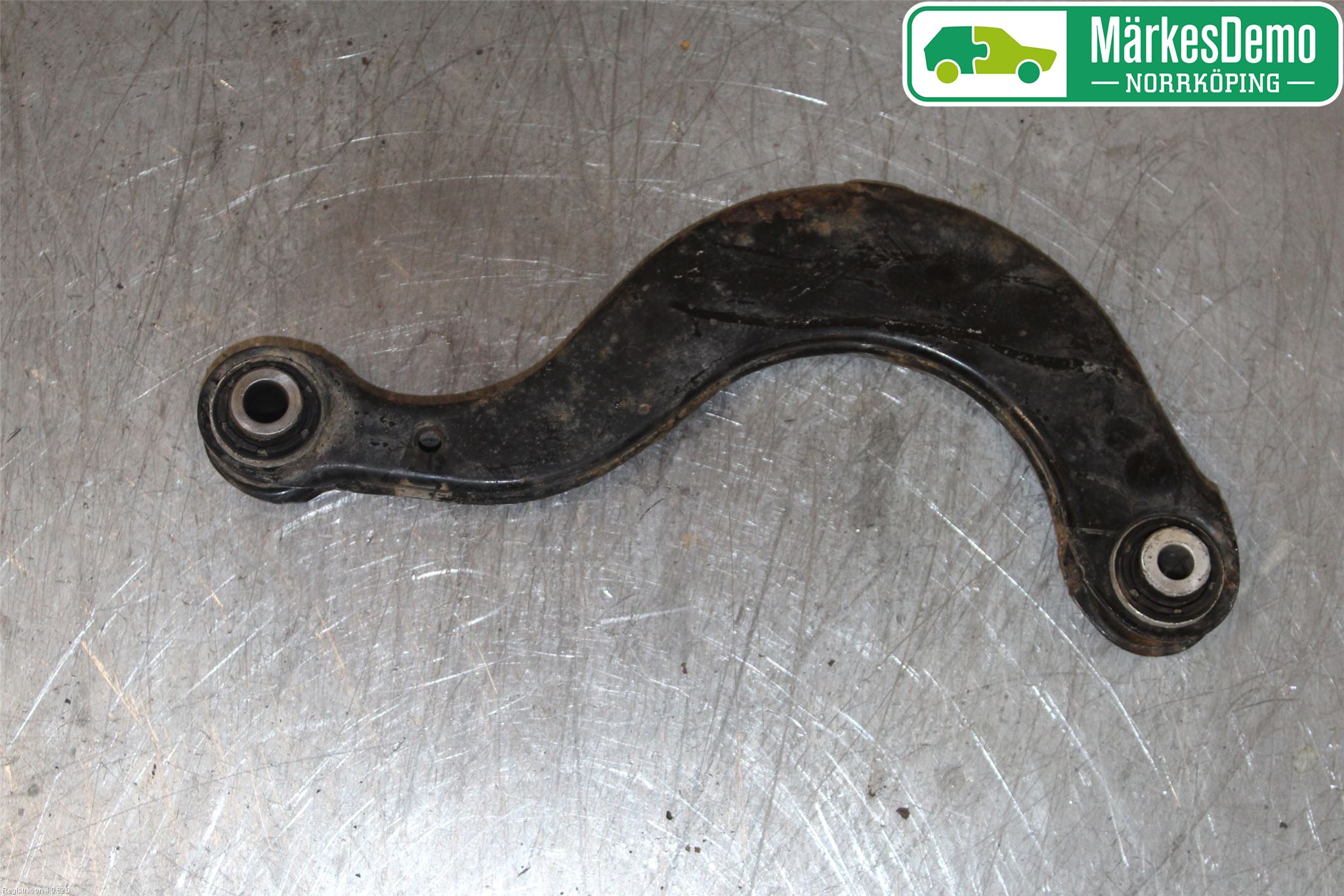 Skoda YETI Bärarm Bak Övre Vänster