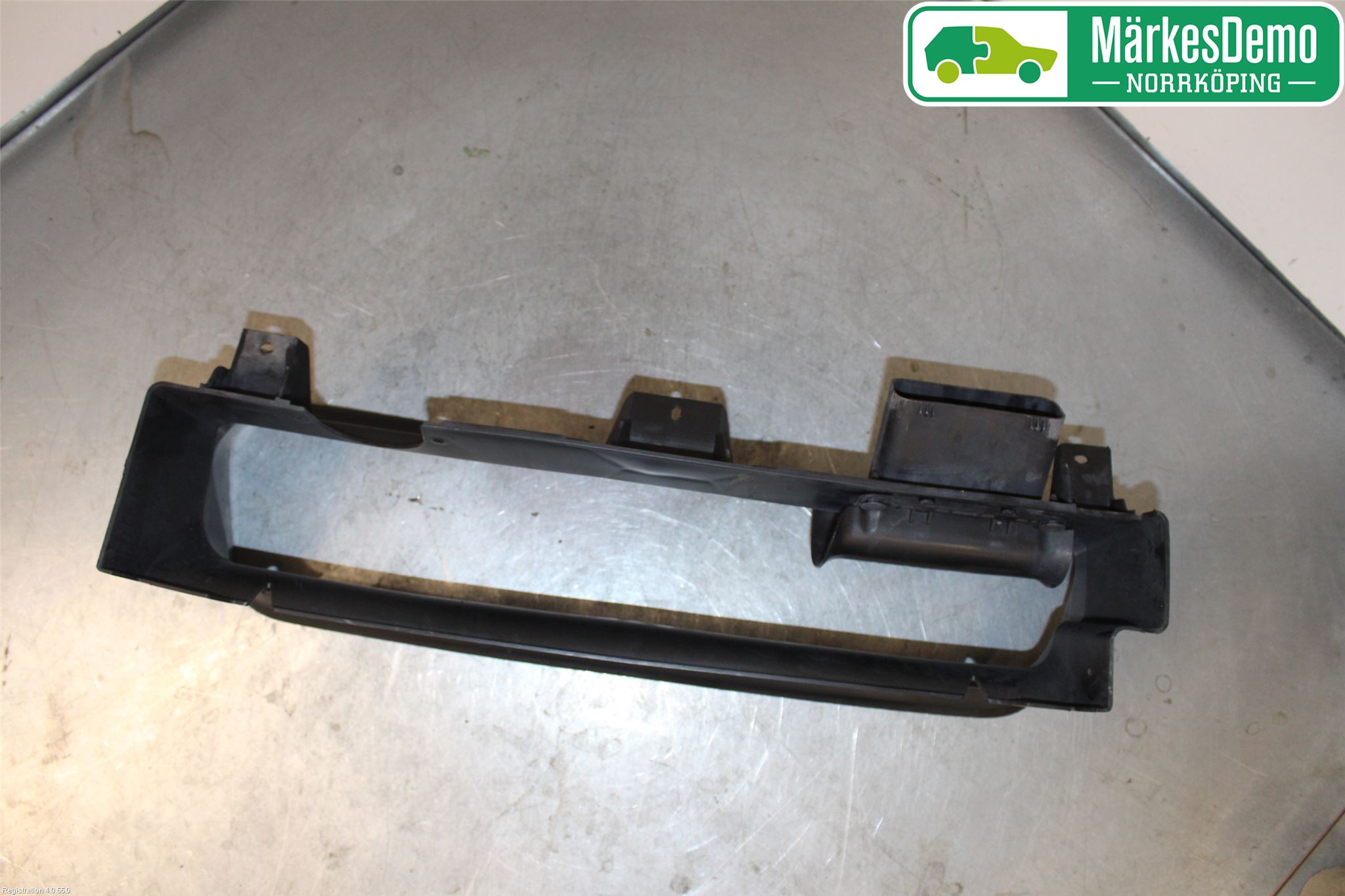 Volvo V50 04-07 Deflektor Plåt-Plast Kylning