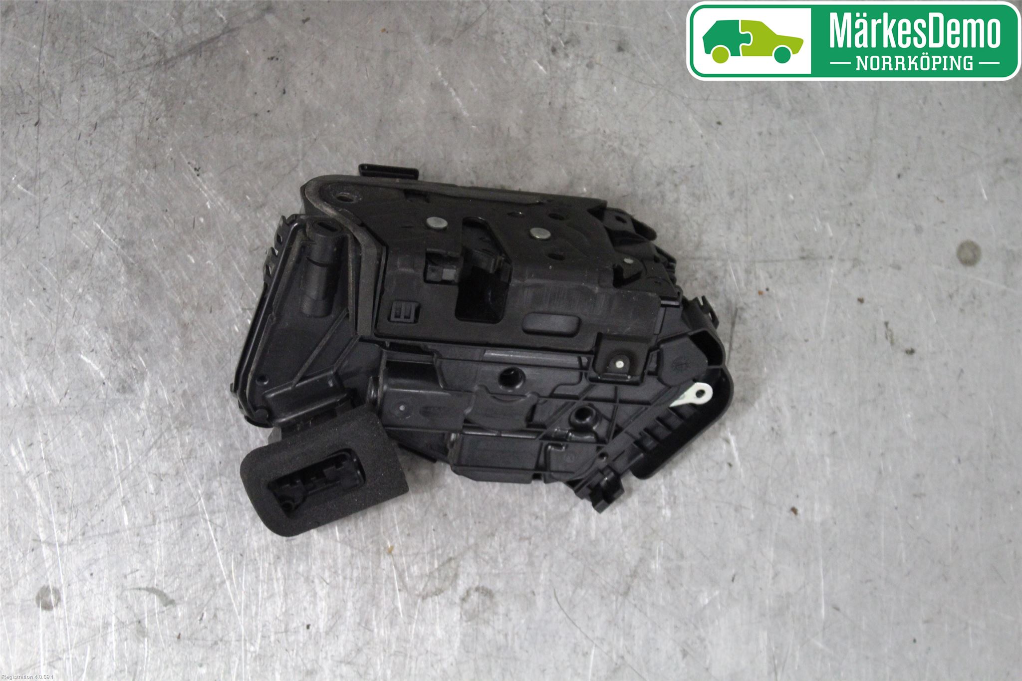 Volkswagen VW GOLF / E-GOLF VII 13-20 Låskista-Dörrlås