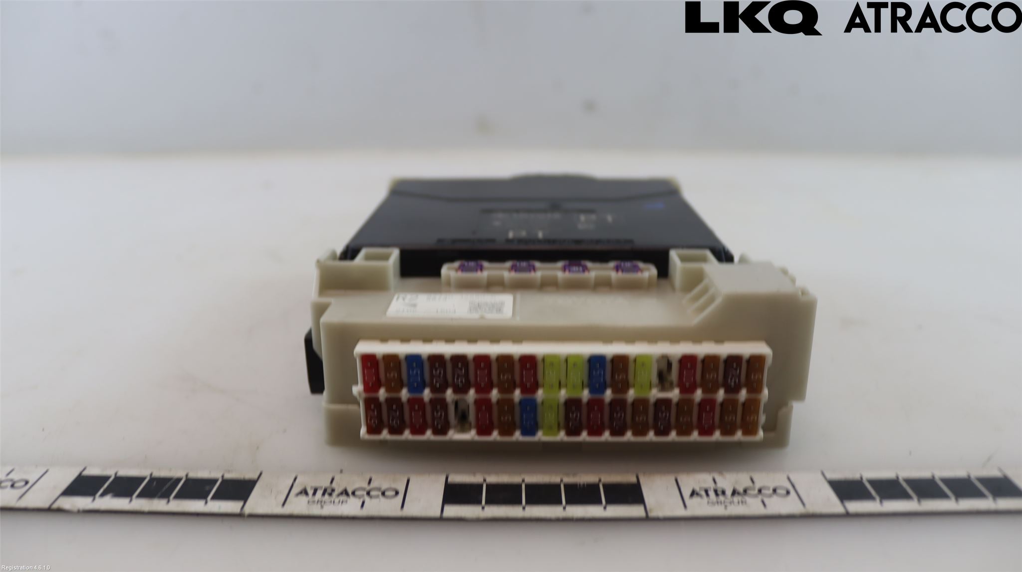 Toyota RAV4 19- Säkringsdosa-Elcentral