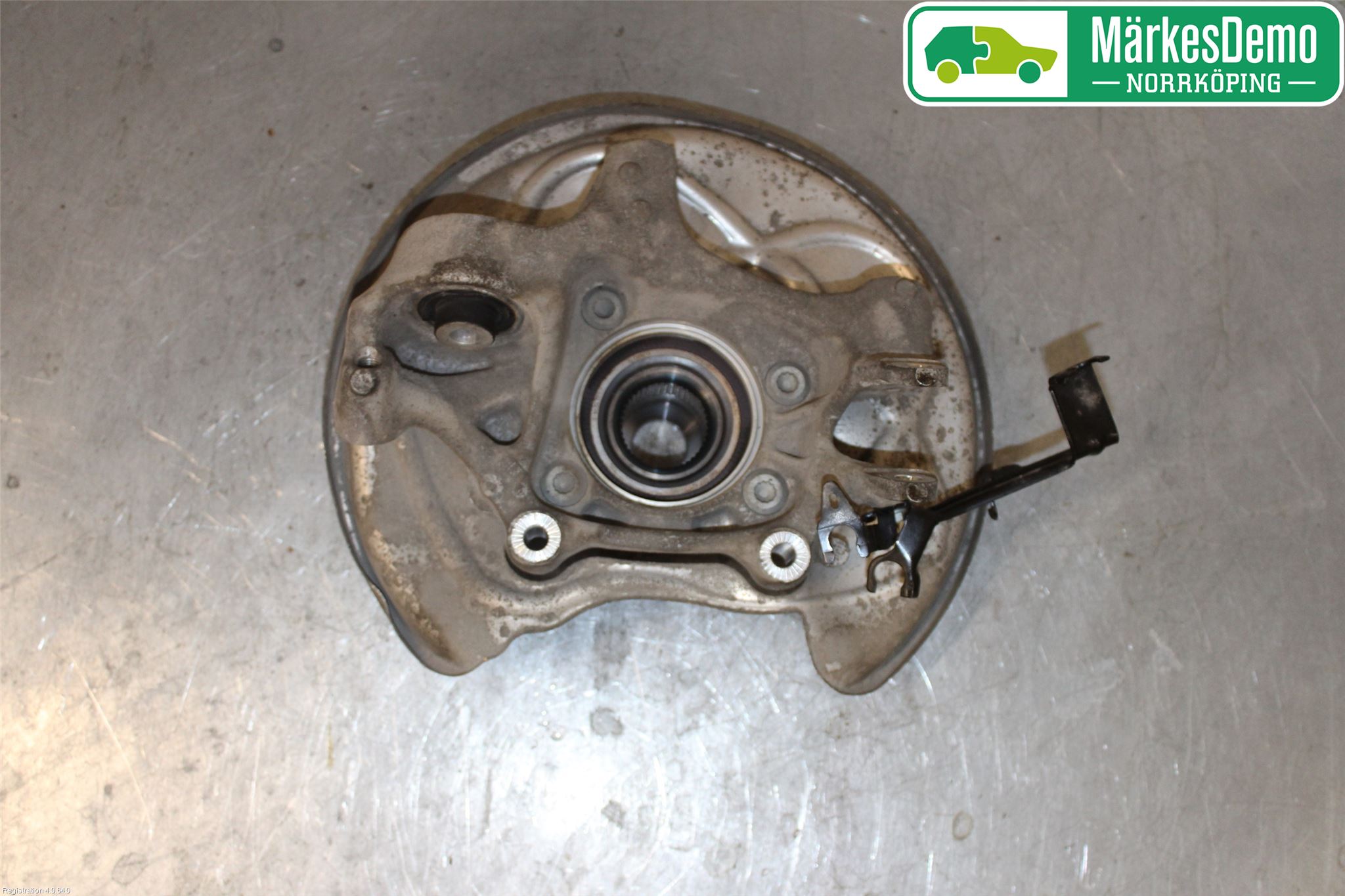 Audi A6 F2/C8 19- Hjullagerhus-Spindel Vä B