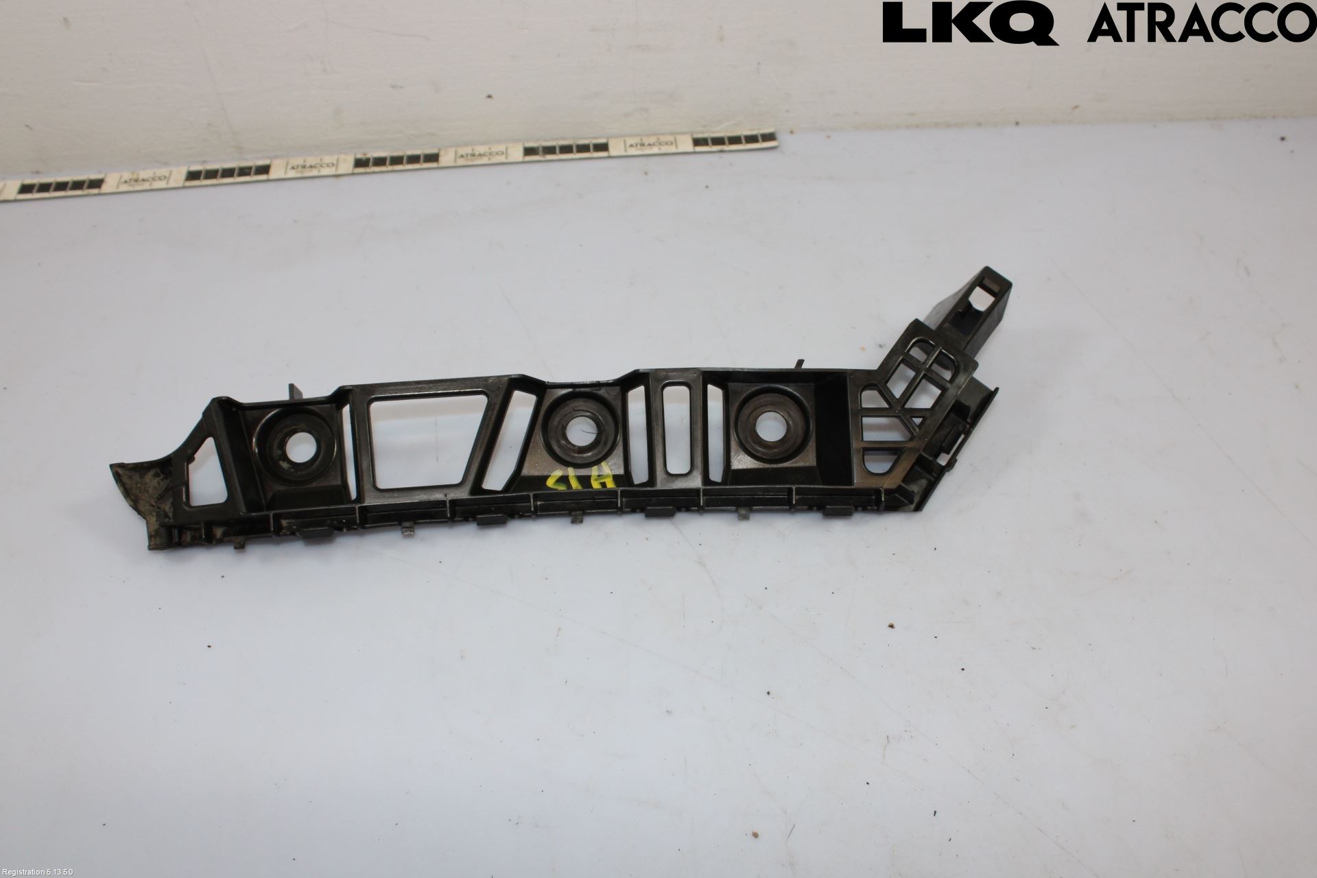 Volkswagen VW GOLF SPORTSVAN 15-20 Stötfångarfäste Bak Hö