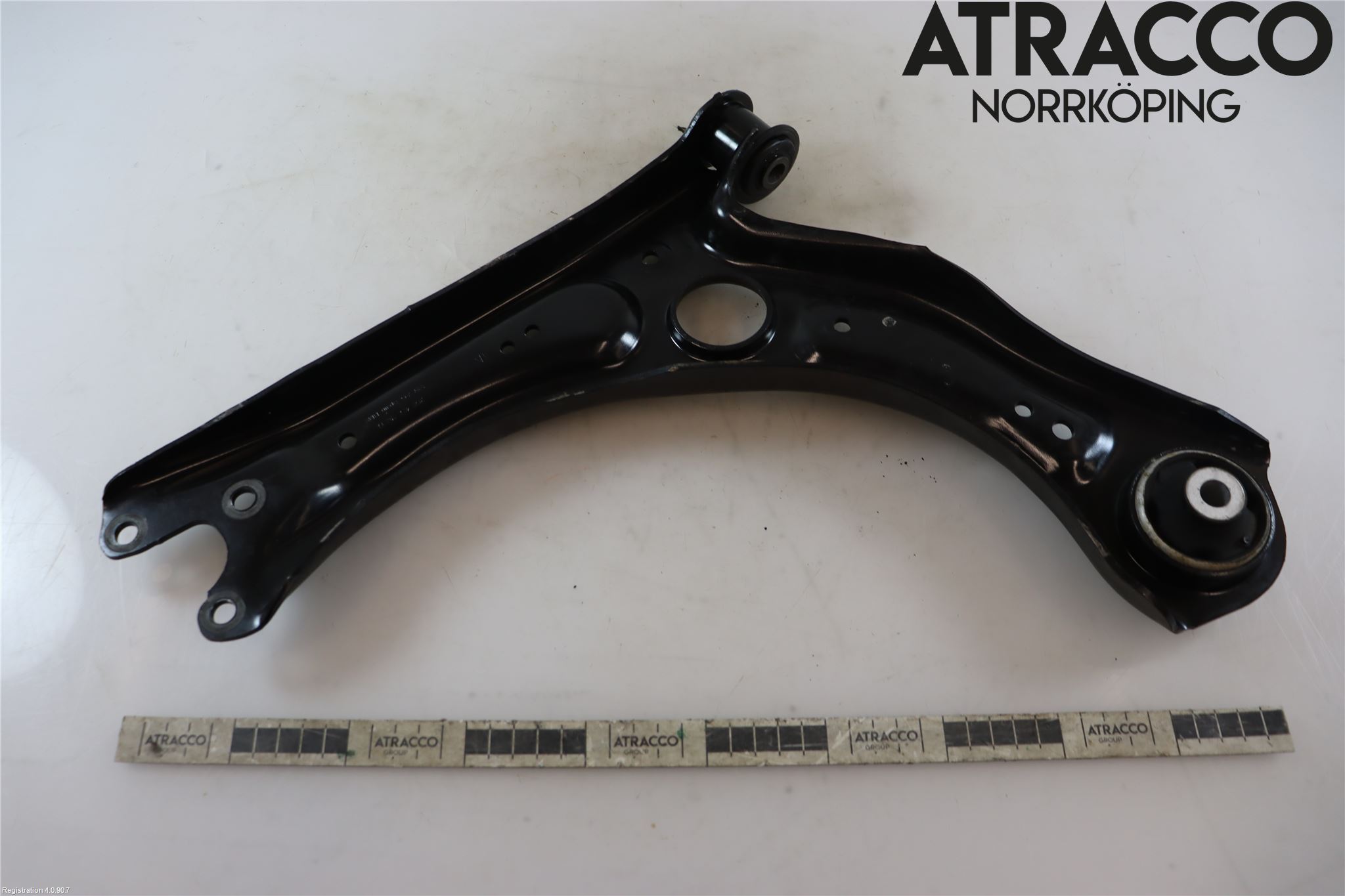 Audi A1 19- Bärarm Fram Undre Hö