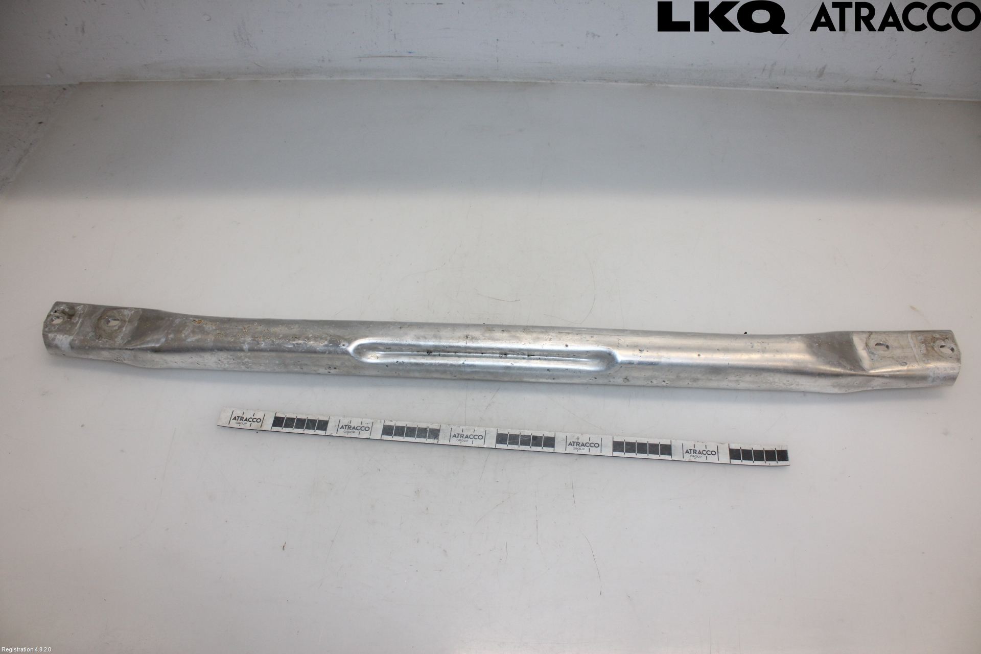 BMW X6 E71/E72   08-14 Front Huvlåsplåt-Balk