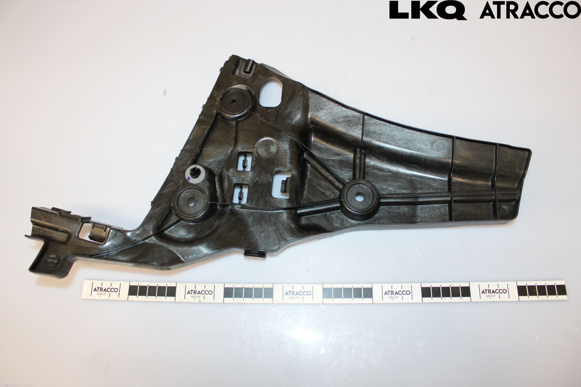 Audi A3/S3 8Y 21- Stötfångarfäste Bak Vä