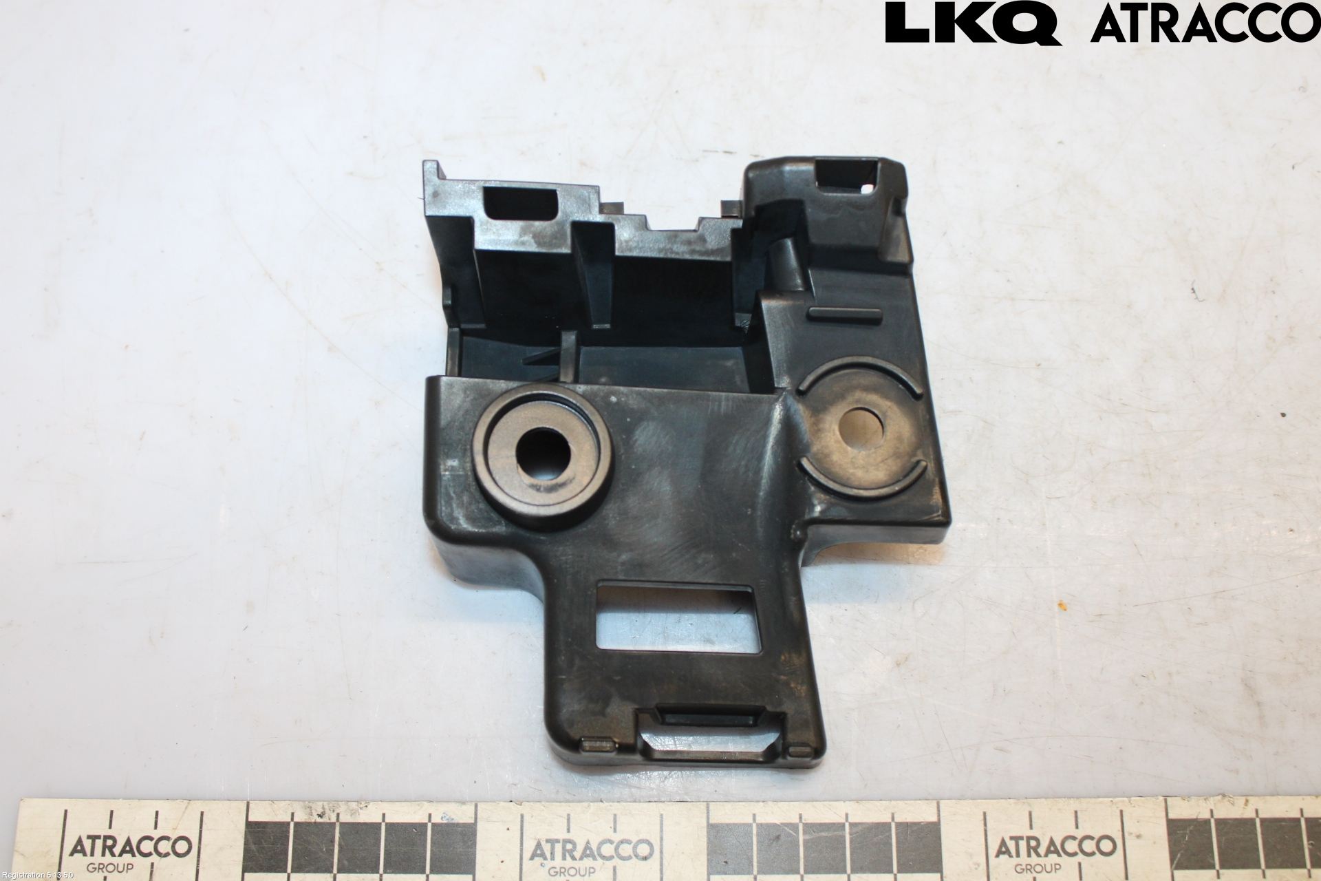 Volkswagen VW GOLF VI 09-13 Stötfångarfäste Bak Hö