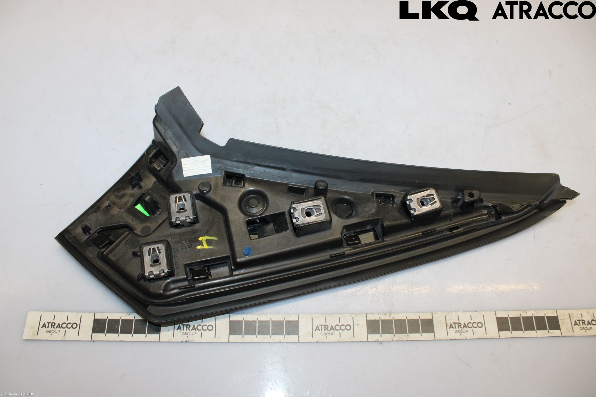 Opel GRANDLAND X 18- Spoiler Baklucka