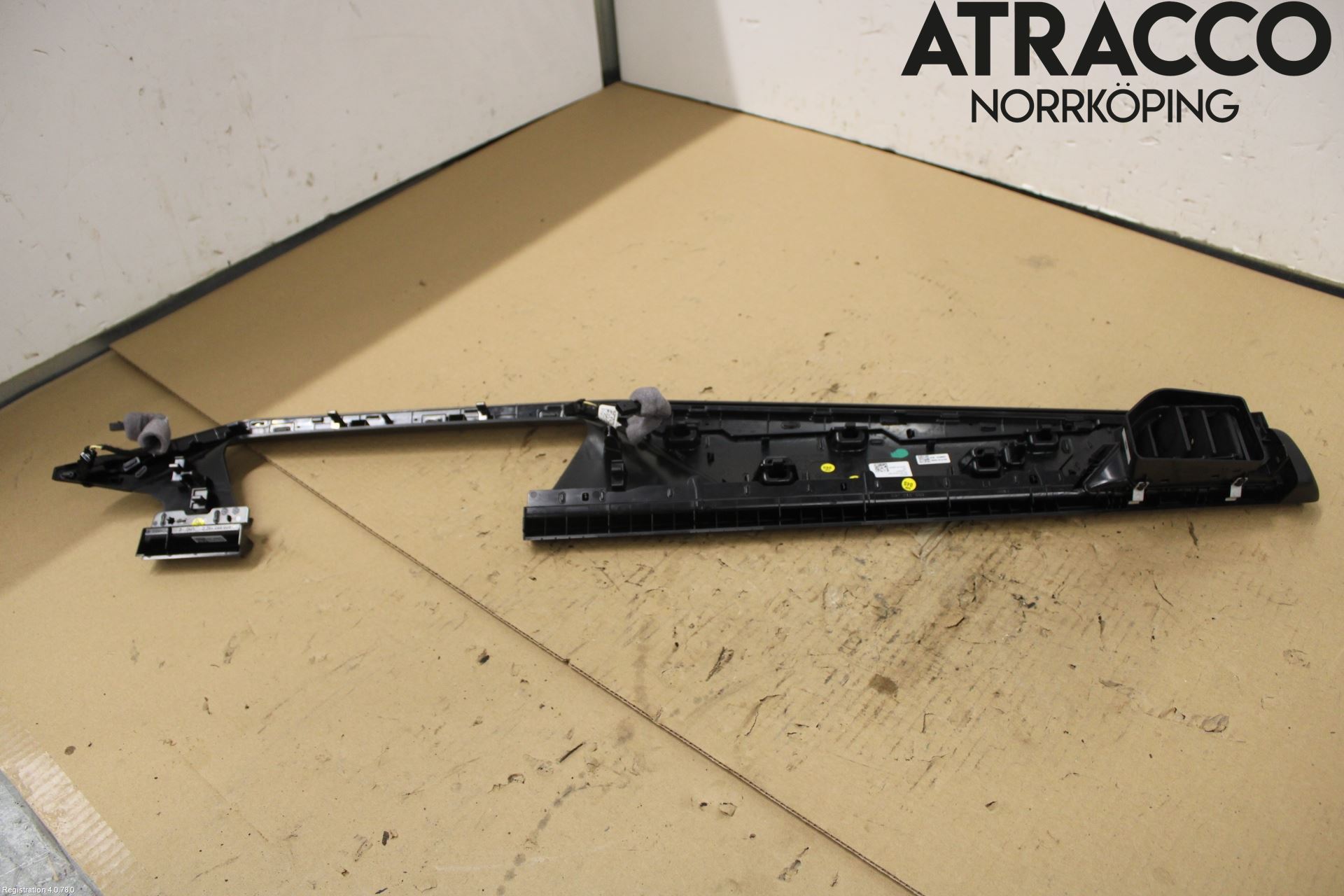 Skoda KAMIQ 20- Defrosterkanal-Munstycke