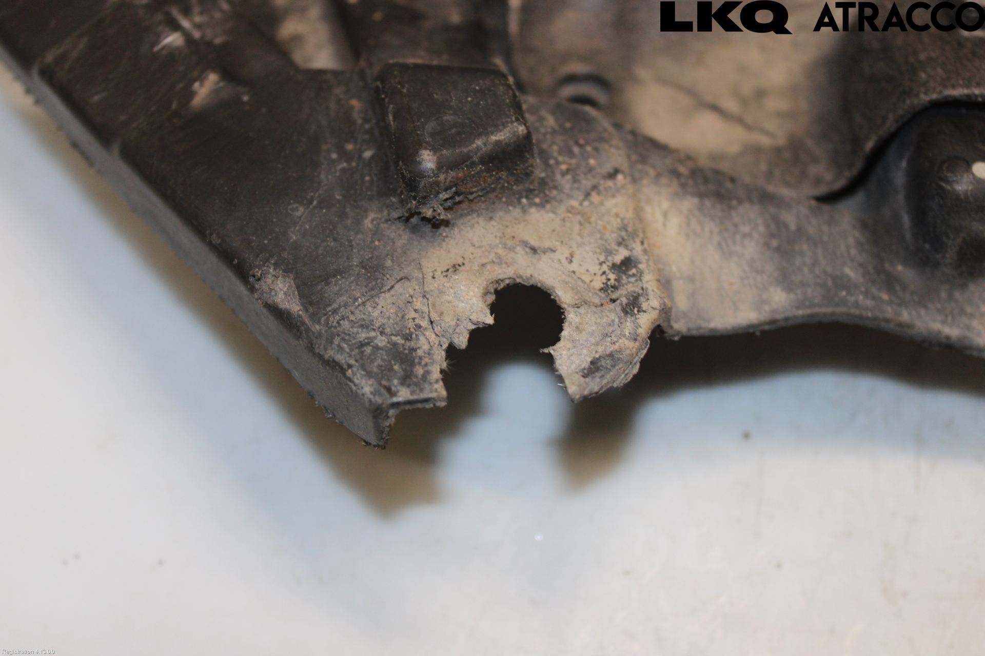 Mercedes-Benz MB E-KLASS (W212) 09-16 Hasplåt Plåt-Plast